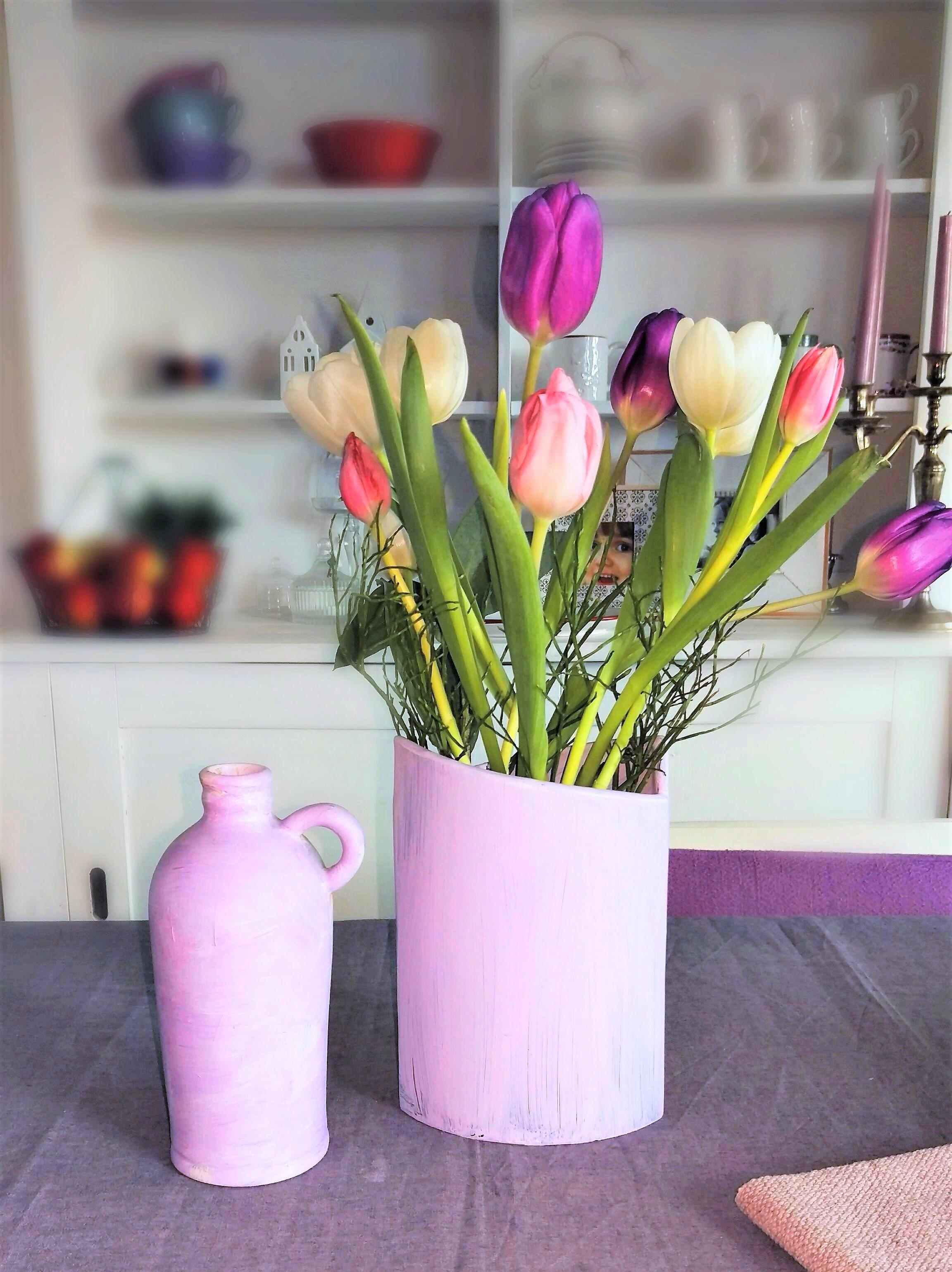 aus alter likörflasche schnell mal eine vase gemacht #diy #freshflower #vase #deko