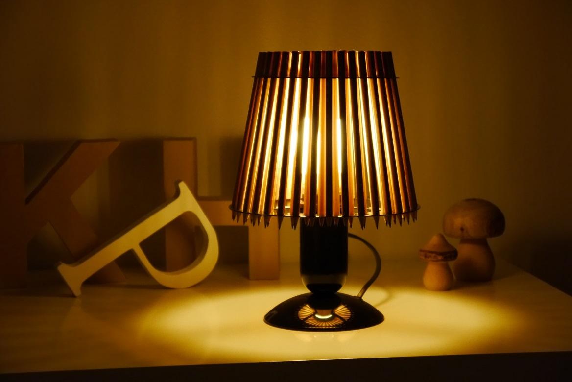 Ausgefallene Stehlampe PENCIL LAMP von Tom Rossau #stehlampe #holzlampe ©Tom Rossau