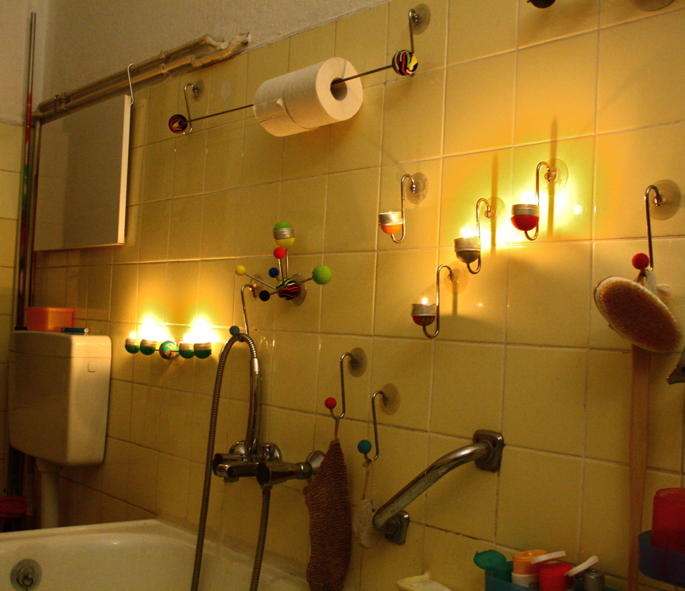 Baden im Wohnzimmer,Wohnen im Bad #toilette #badbeleuchtung ©Barbara Manz/design.konzeptamsaugnapf