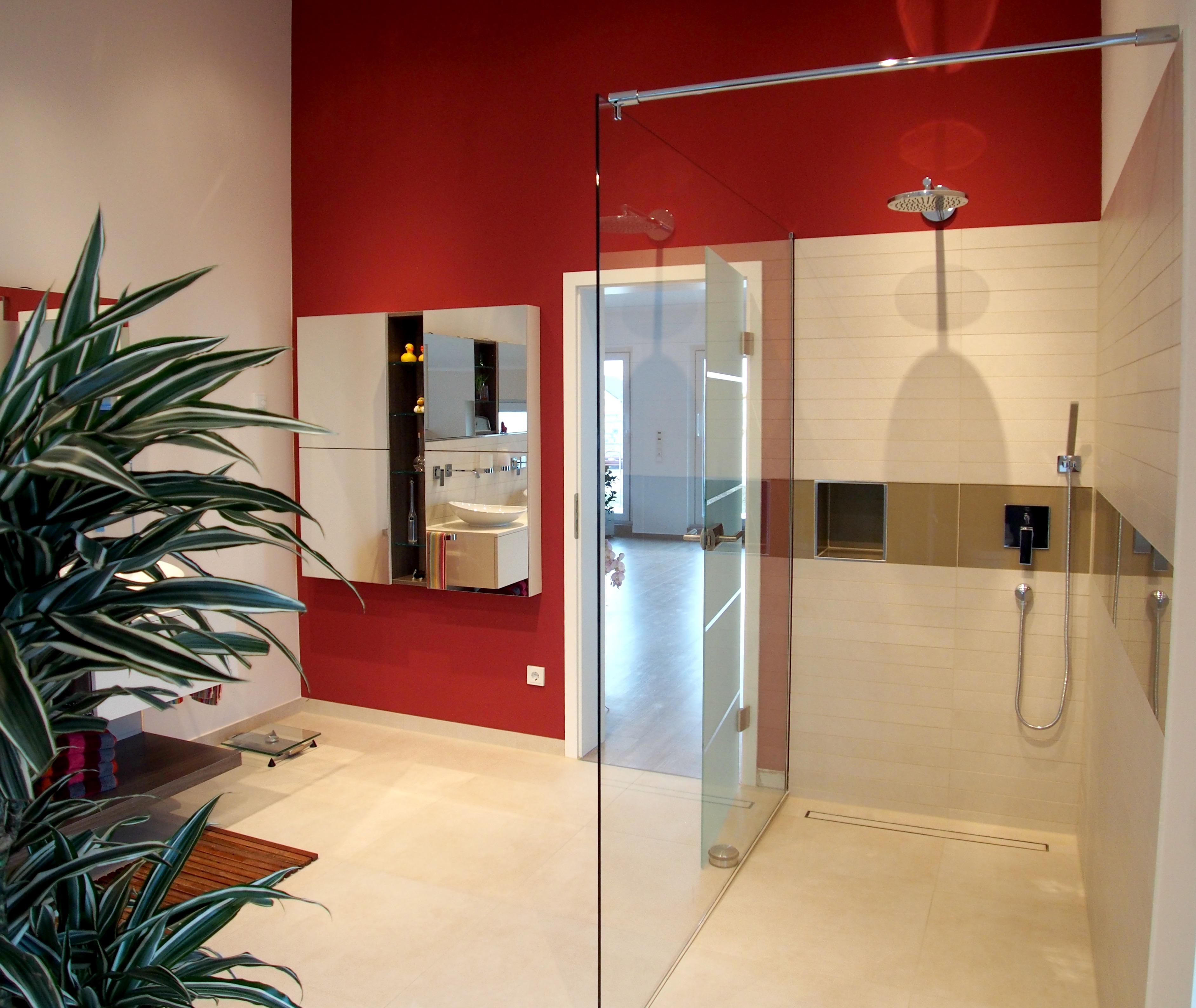 Badezimmer 1 in Stadecken #badezimmer #wandgestaltung #badidee ©Yvette Sillo