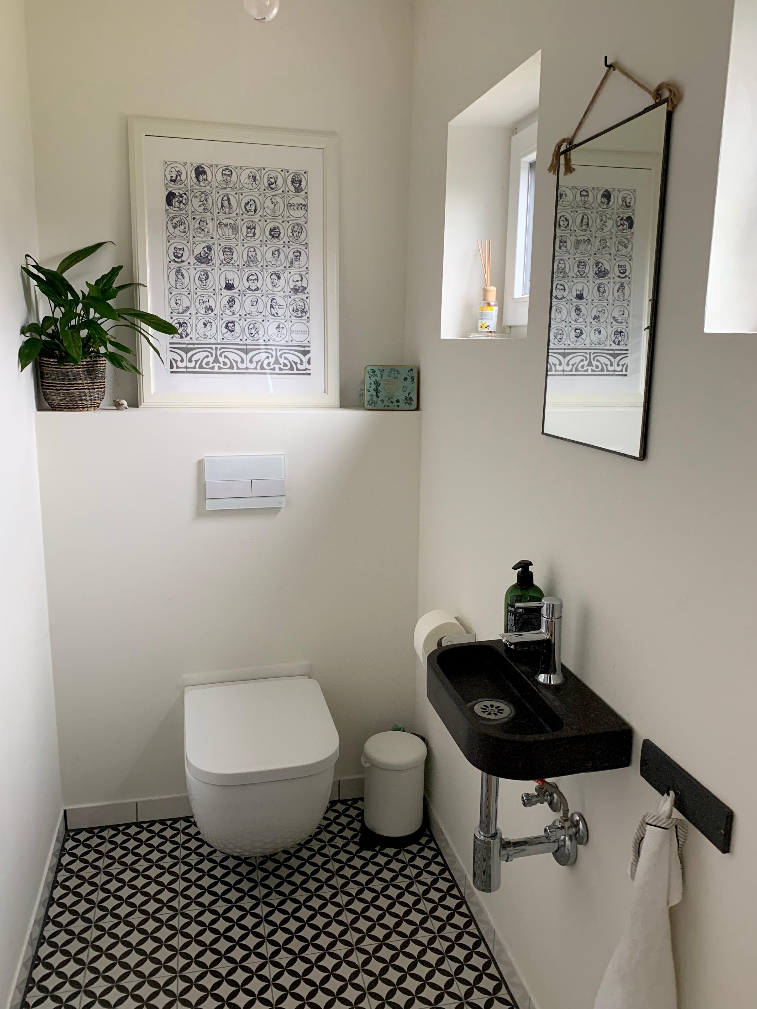 Badezimmer 
#badinspo - Zementfliesen sind aufgrund der niedrigen Decken ausgeschieden. Aber es gibt Alternativen...