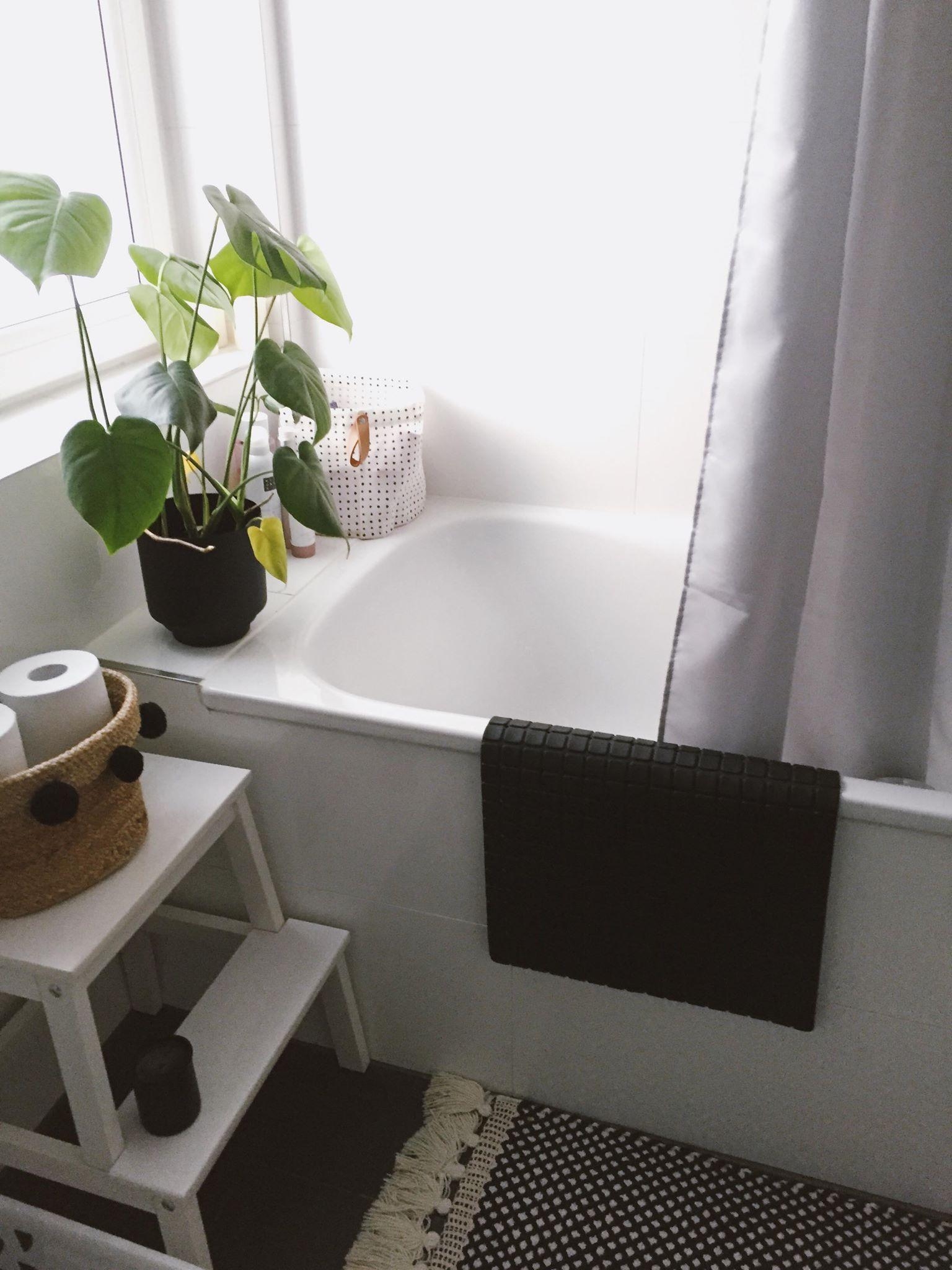 Badezimmer. Pflanzen dürfen nicht fehlen, sie sind super pflegeleicht im Bad. #badezimmer #pflanze #deko #plantlover
