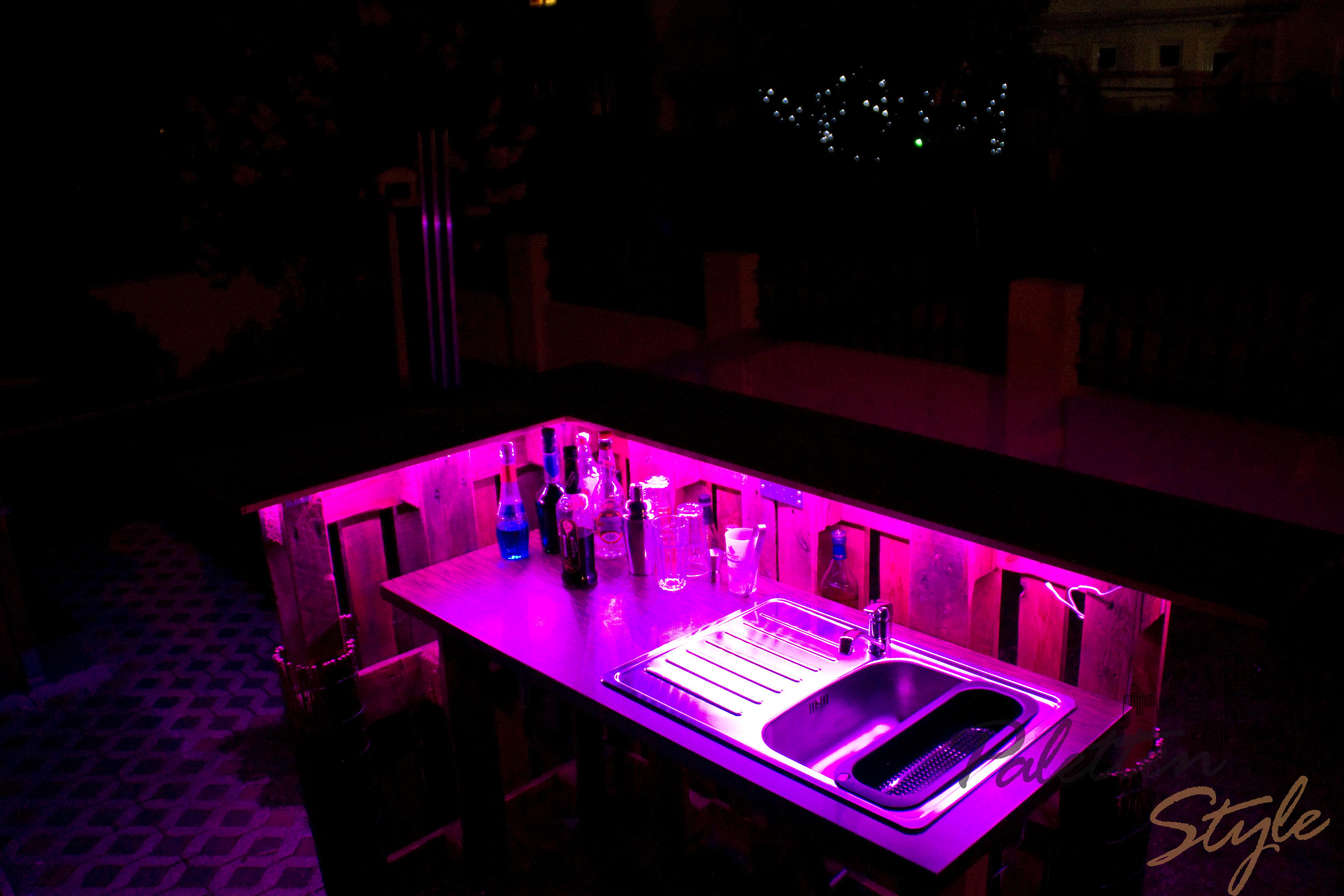 Bar aus Europaletten Skyline #gartenmöbel #hobbyraum #diymöbel ©Paletten-Style
