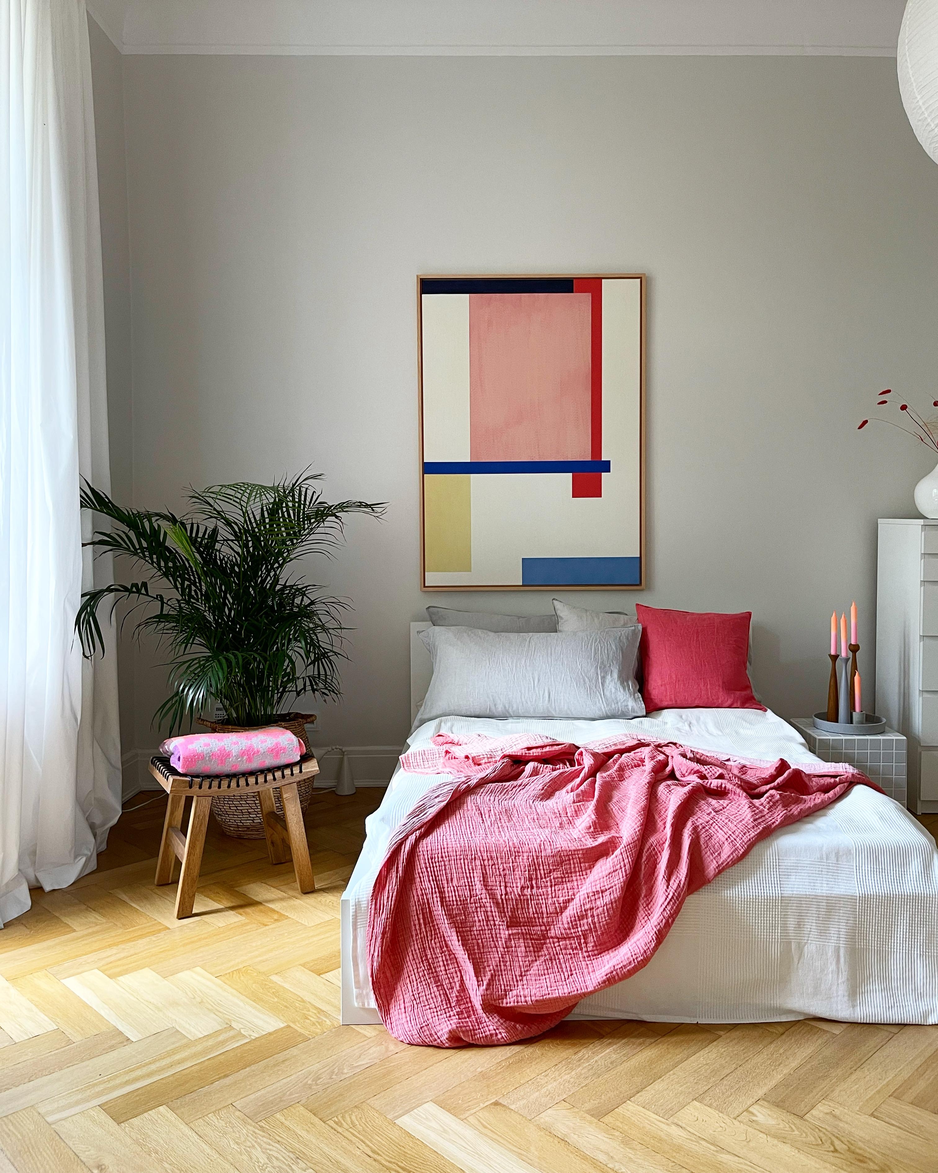 #bedroom #schlafzimmer #art #geometricart #musselin #colorfulliving 