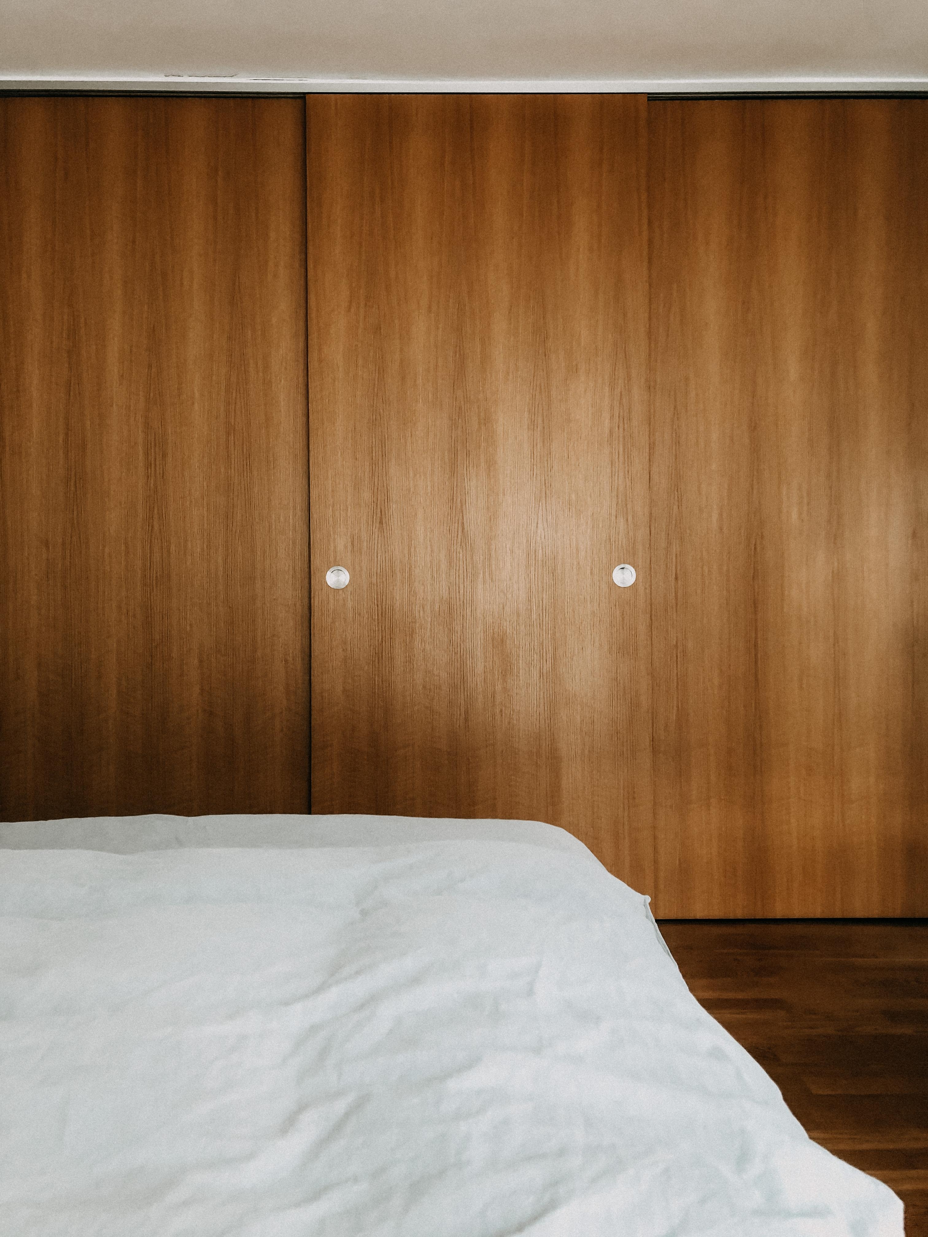 #bedroom #schlafzimmer
#einbauschrank #closet #oakwood #eichenholz #schiebetüren #cozybedroom #cozybed 