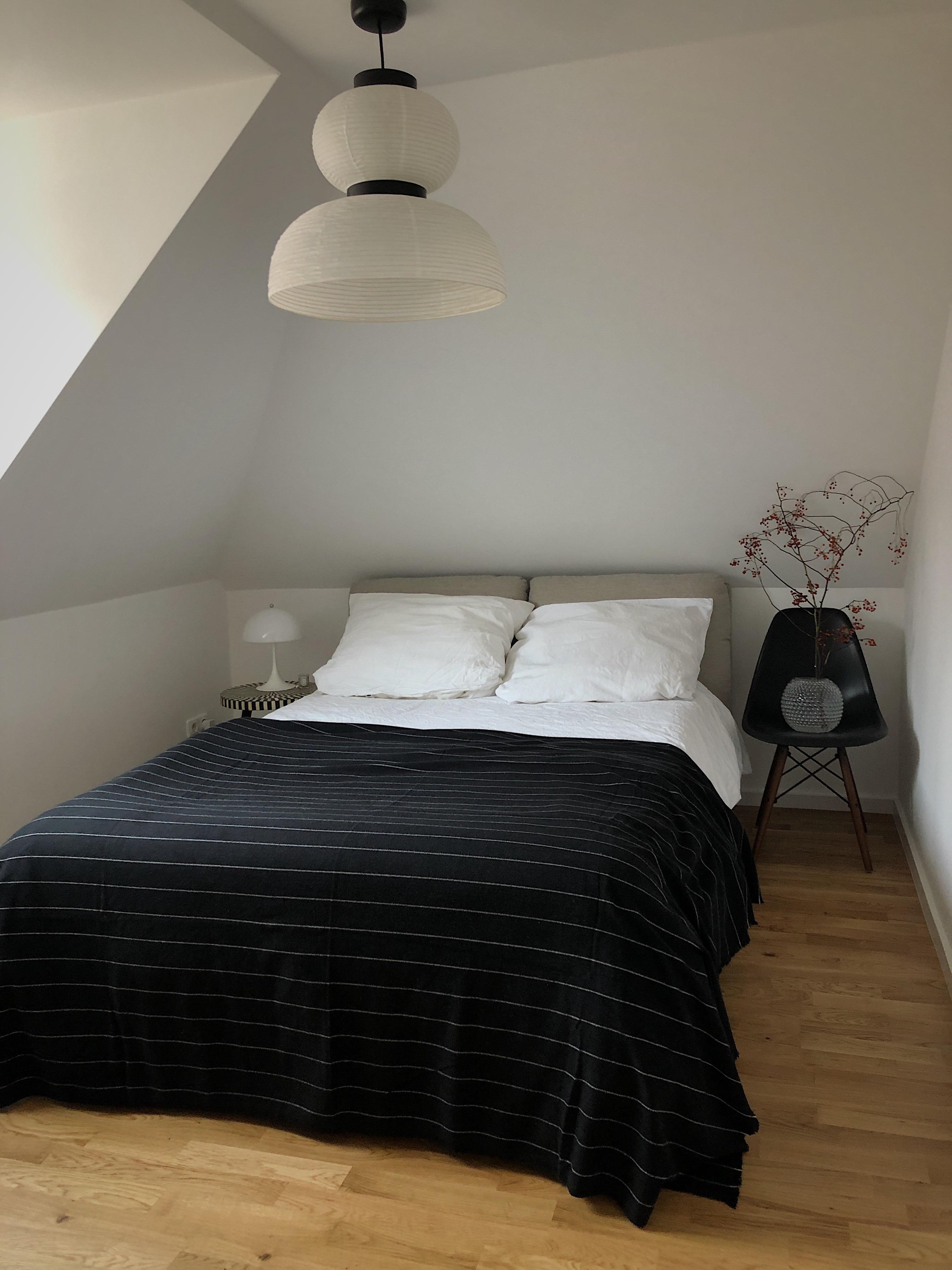#bedroom #schlafzimmer #interior #interiordesign #andtradition #panthella #louispoulsen #midcentury #couchstyle 