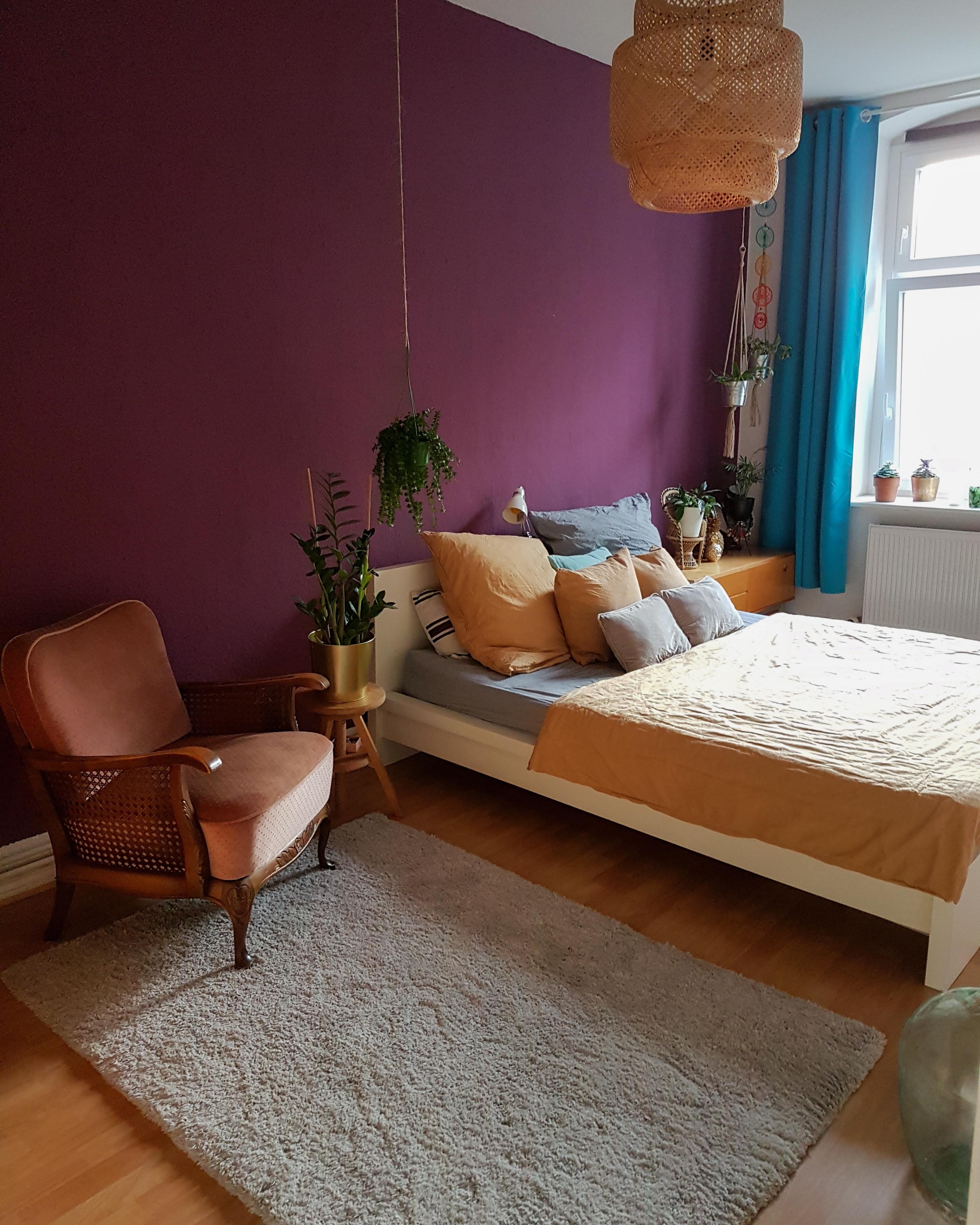 #bedroom #vintage #vintagelove #plantlover