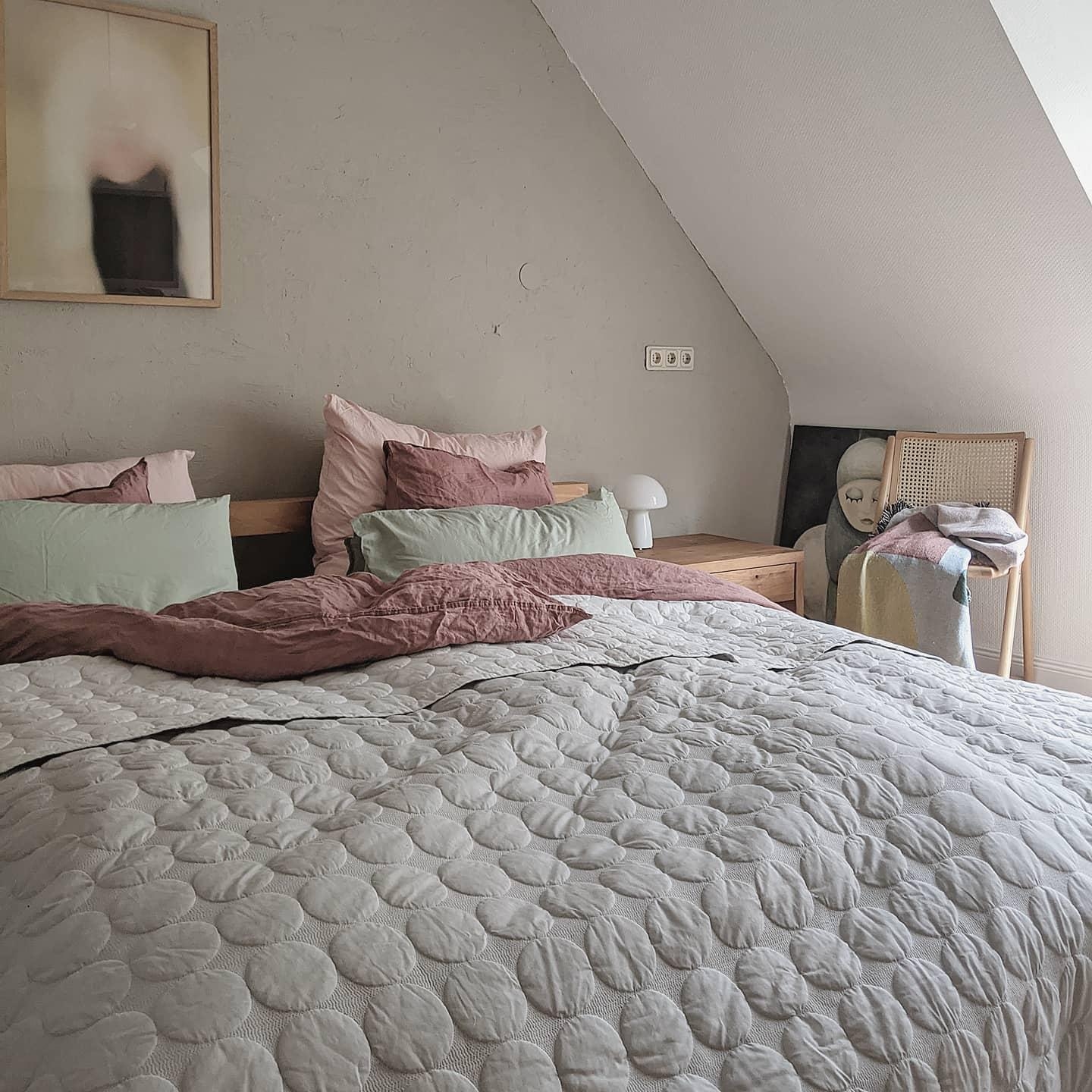 #bedroom#schlafzimmer#gutenmorgen#interior#interiør#altbau#homestory#couchstyle#scandinavisch#cozy#cozyhome 