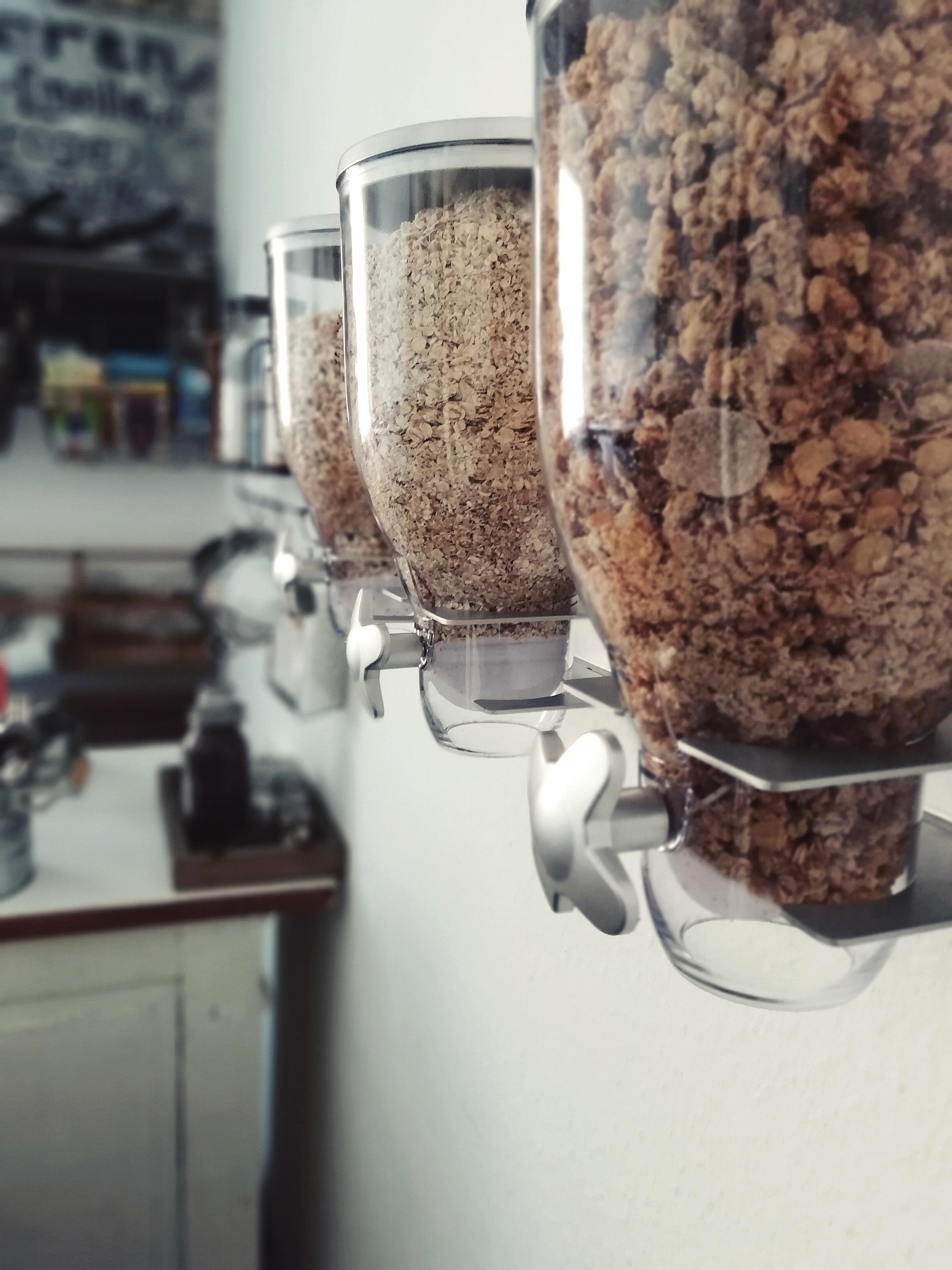 Bei uns gibt es jetzt eine Müslistation an der Wand.
#Praktisch #Cerealien #gesund #Küche #aufBewährung #Behälter 