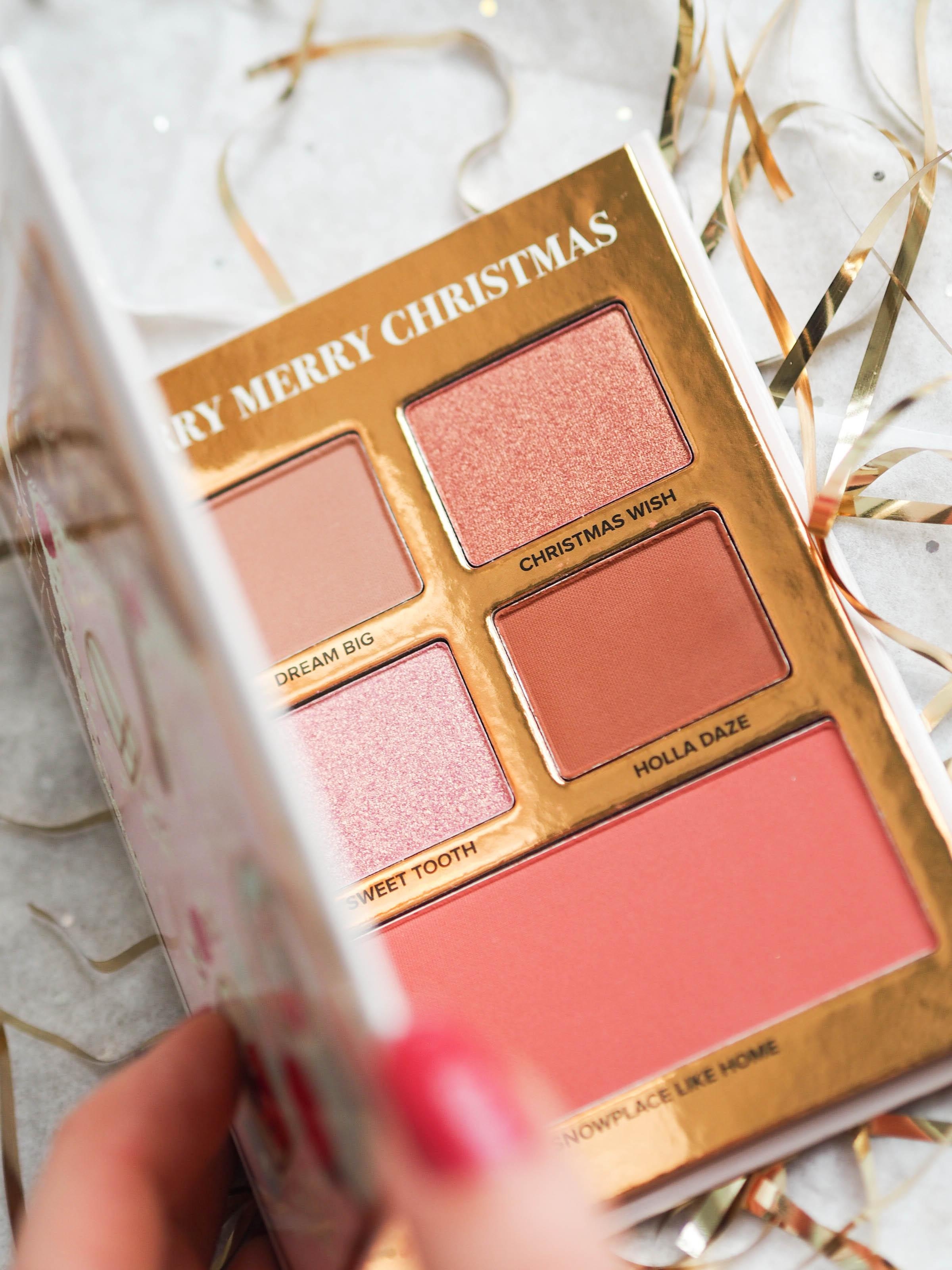 "Berry Merry Christmas" wünscht du ganz einfach mit 4 Lidschatten & einem Blush von Too Faced #beautylieblinge #toofaced