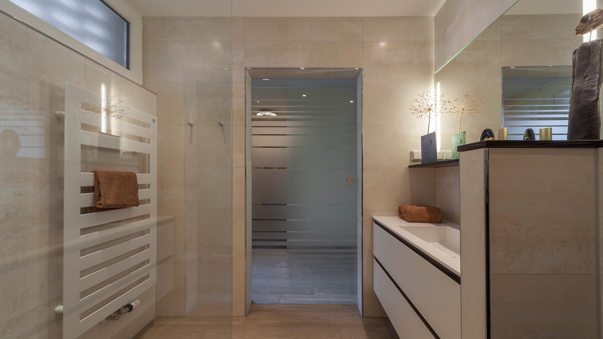 Badezimmer: Egal welche Größe, so machst du es schön! Badezimmer: Egal welche Größe, so machst du es schön!
