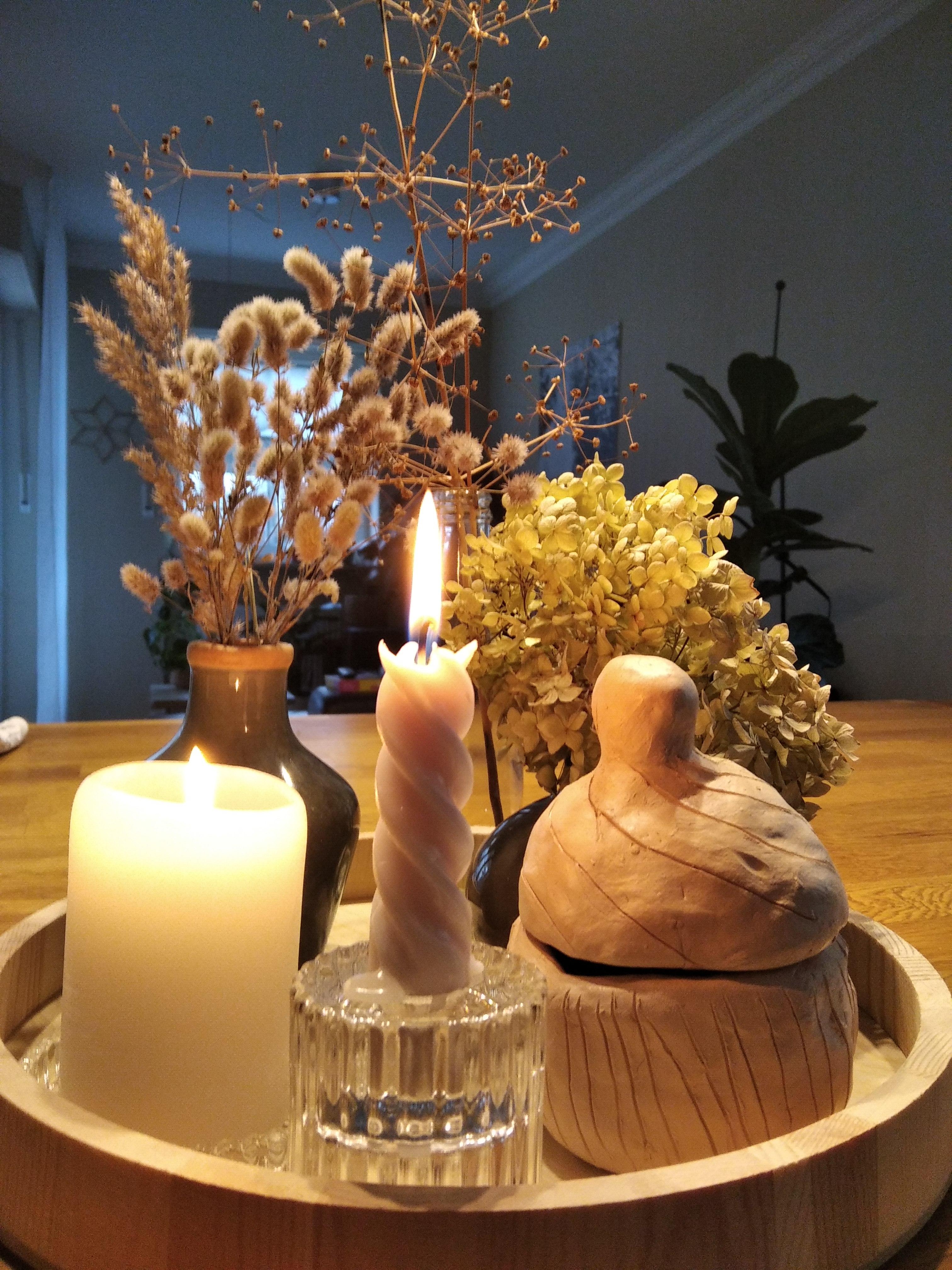Bestes Weihnachtsgeschenk vom besten Kind: selbstgemachte Pralinendose 😍 #DIY #Tischdeko 