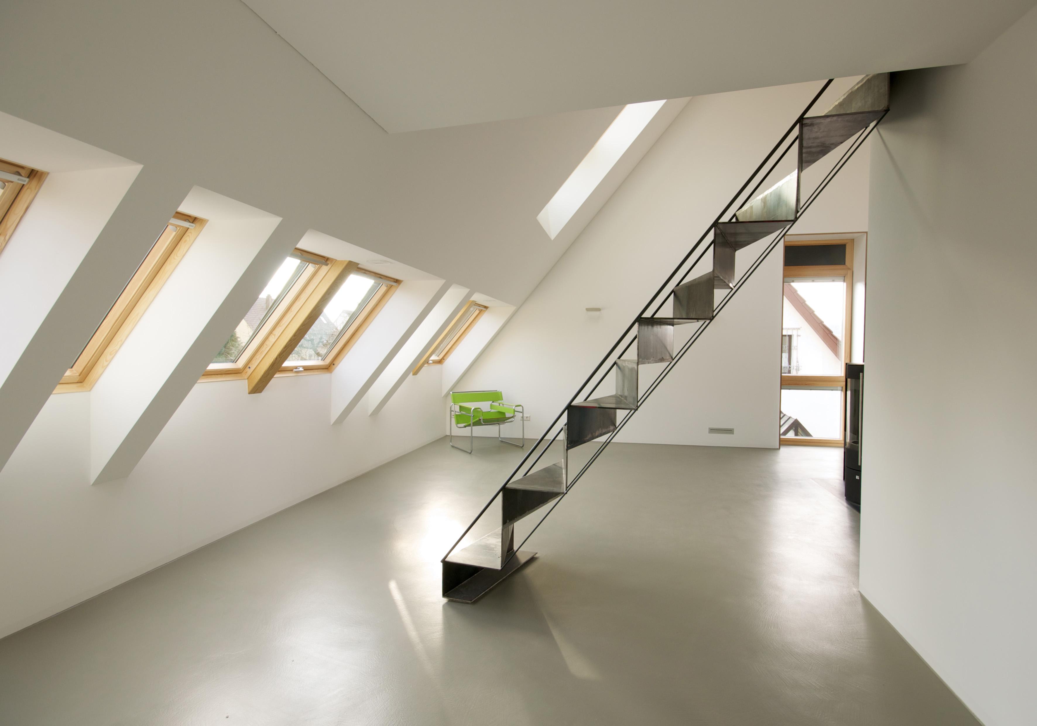 Beton2+ #freischwebendetreppe ©Udo Ziegler Architekten