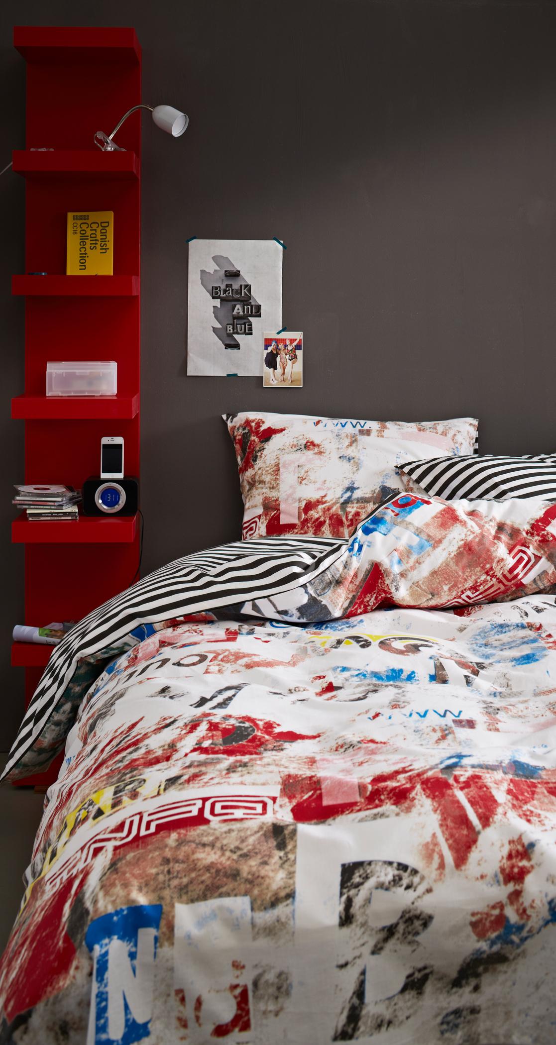 Bettwäsche auf Zimmerfarben abgestimmt. #bettwäsche #buntebettwäsche #grauewandfarbe ©Essenza Home/Covers & Co