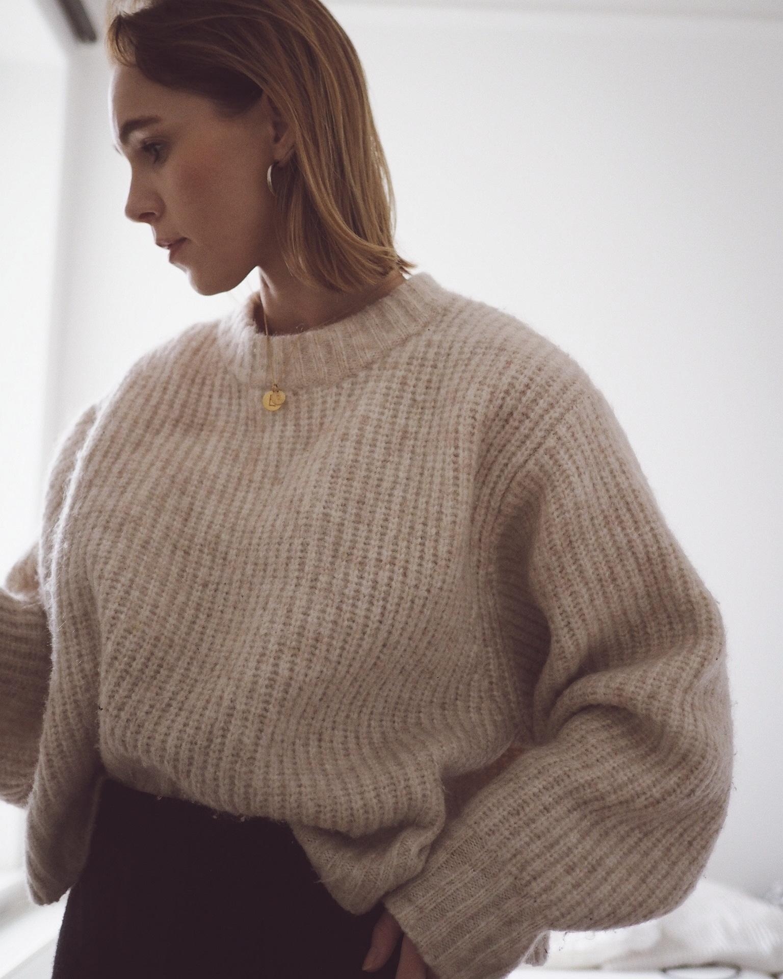 Big knit 🐑 #ootd #fashion #strick #winteroutfit #fashioncrush #details 