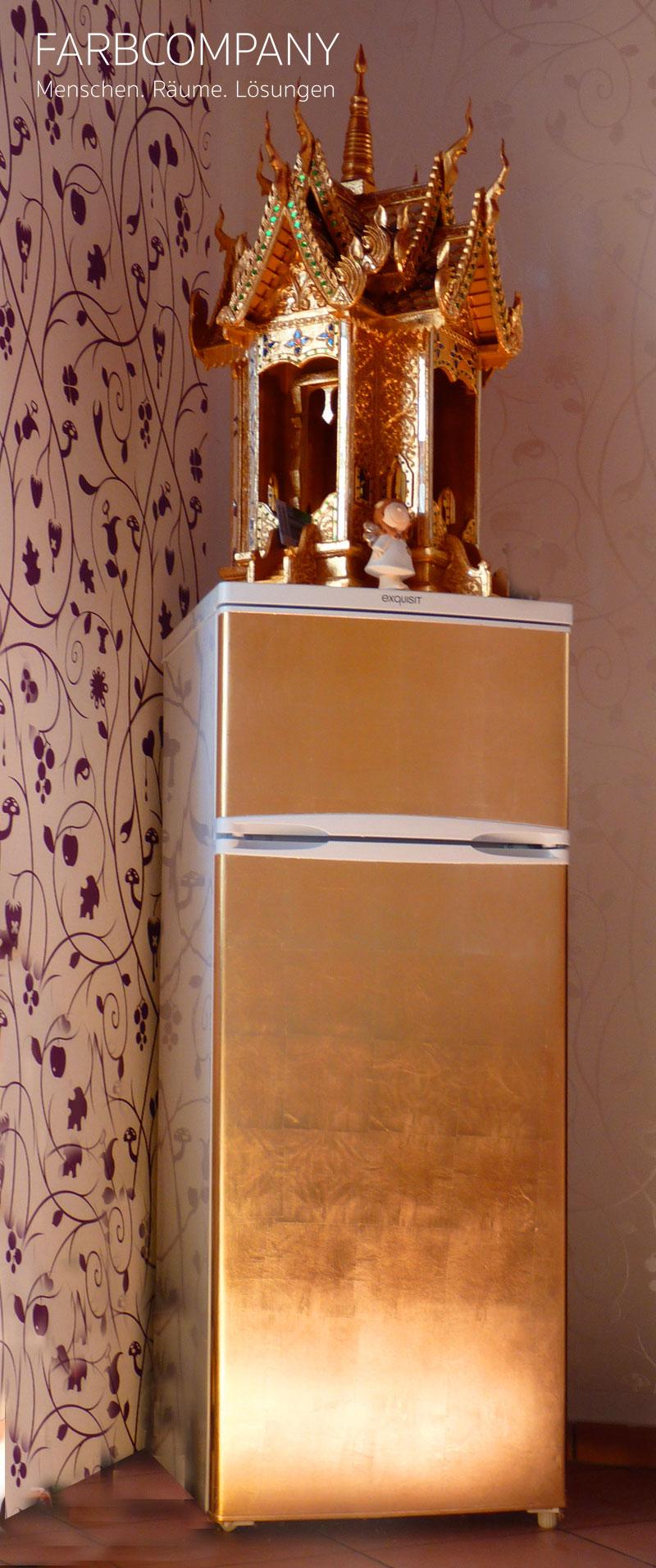 Blattgold auf Kühlschrank #blattgold ©Farbcompany/ Mike Schleupner