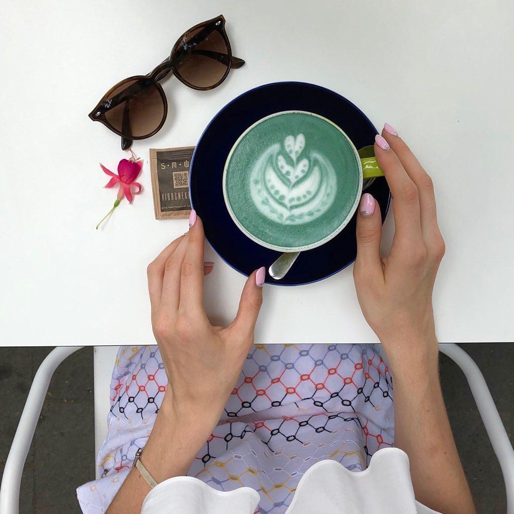 #bluevelvetlatte #smúzcafe #budapest #coffeelover #foodchallenge #coffeeart
