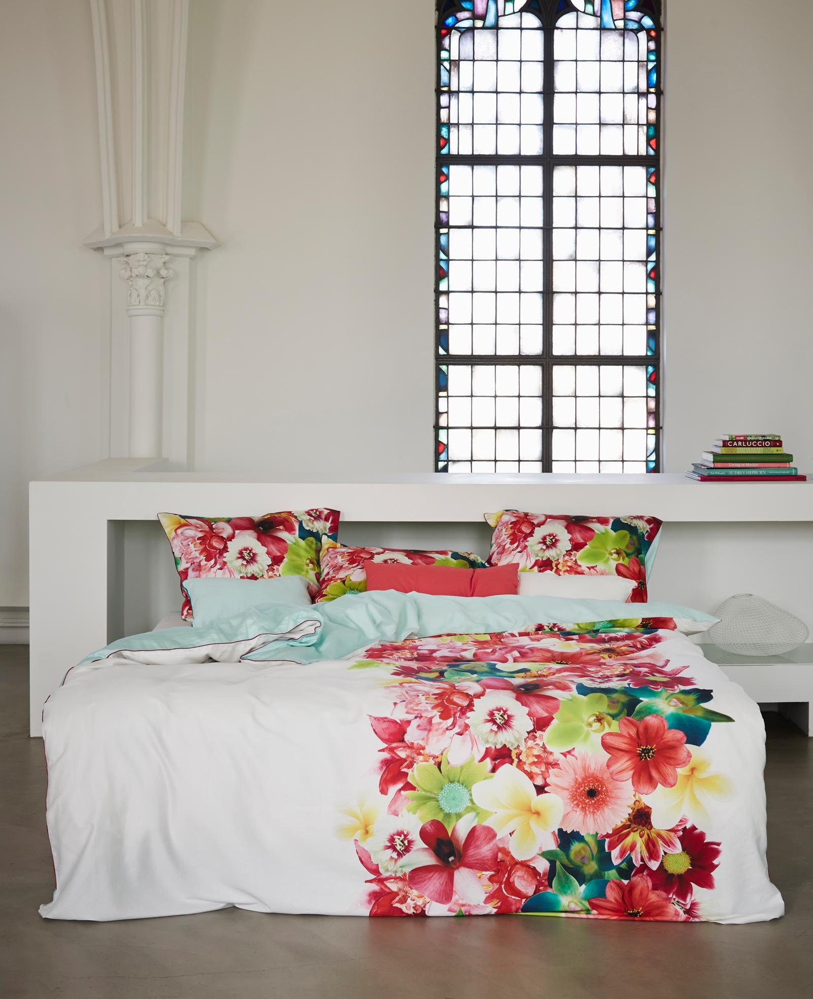 Blumenbettwäsche für mehr Romantik #altbau #bettwäsche #buntebettwäsche ©Essenza Home/Essenza