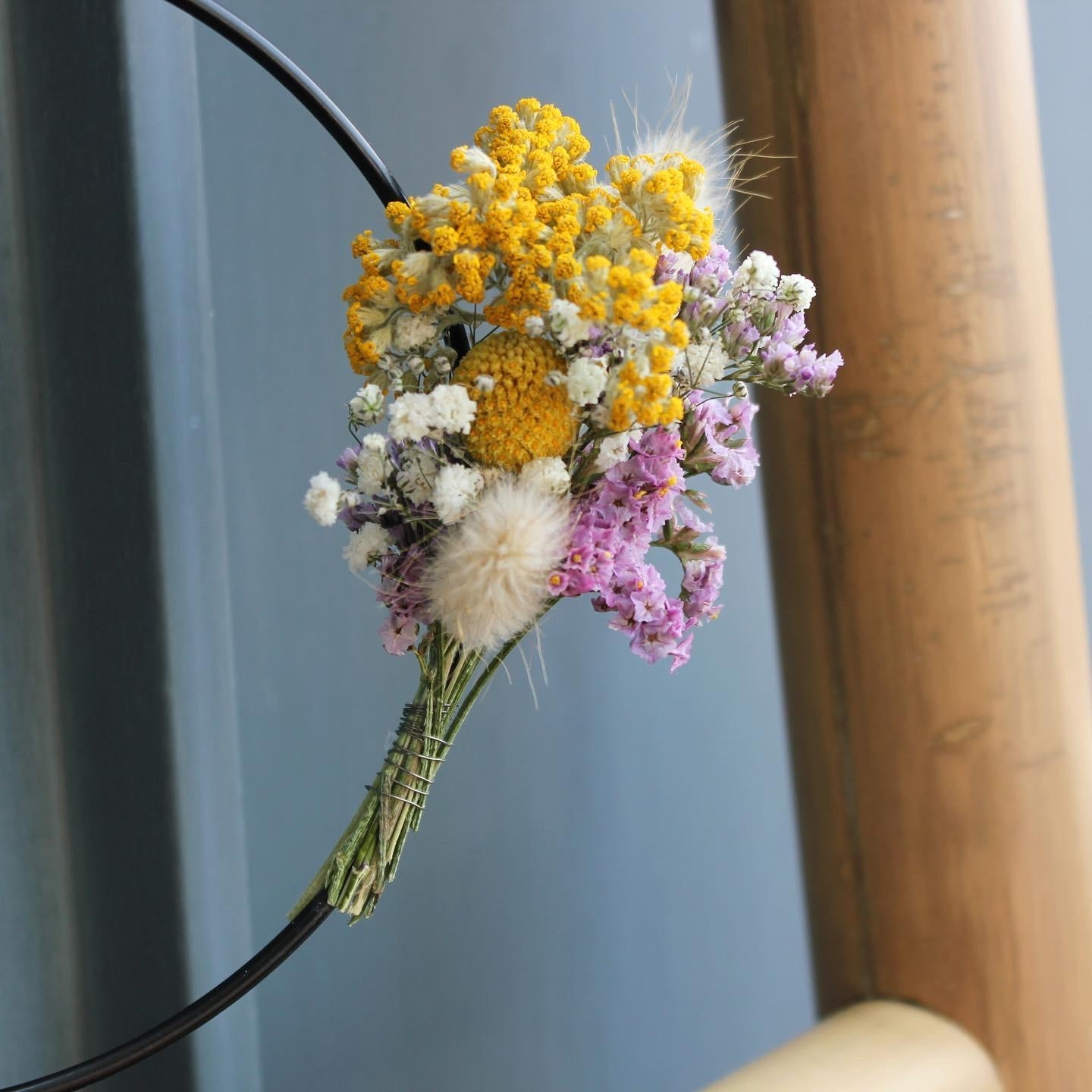 #blumenreifen #bloominghoops #handmade #homedecor #interior #summerdecor #aachen #trockenblumen #couchliebt