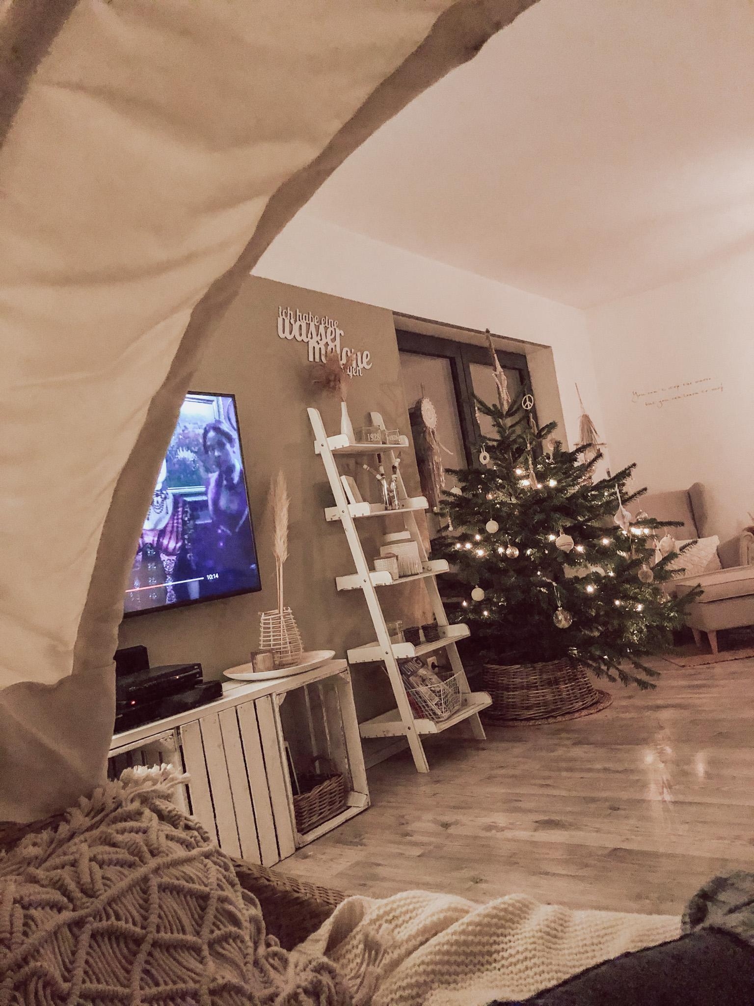 Boho Christmas Vibes 🤍
#boho #bohochristmas #cozy #home #bohohome