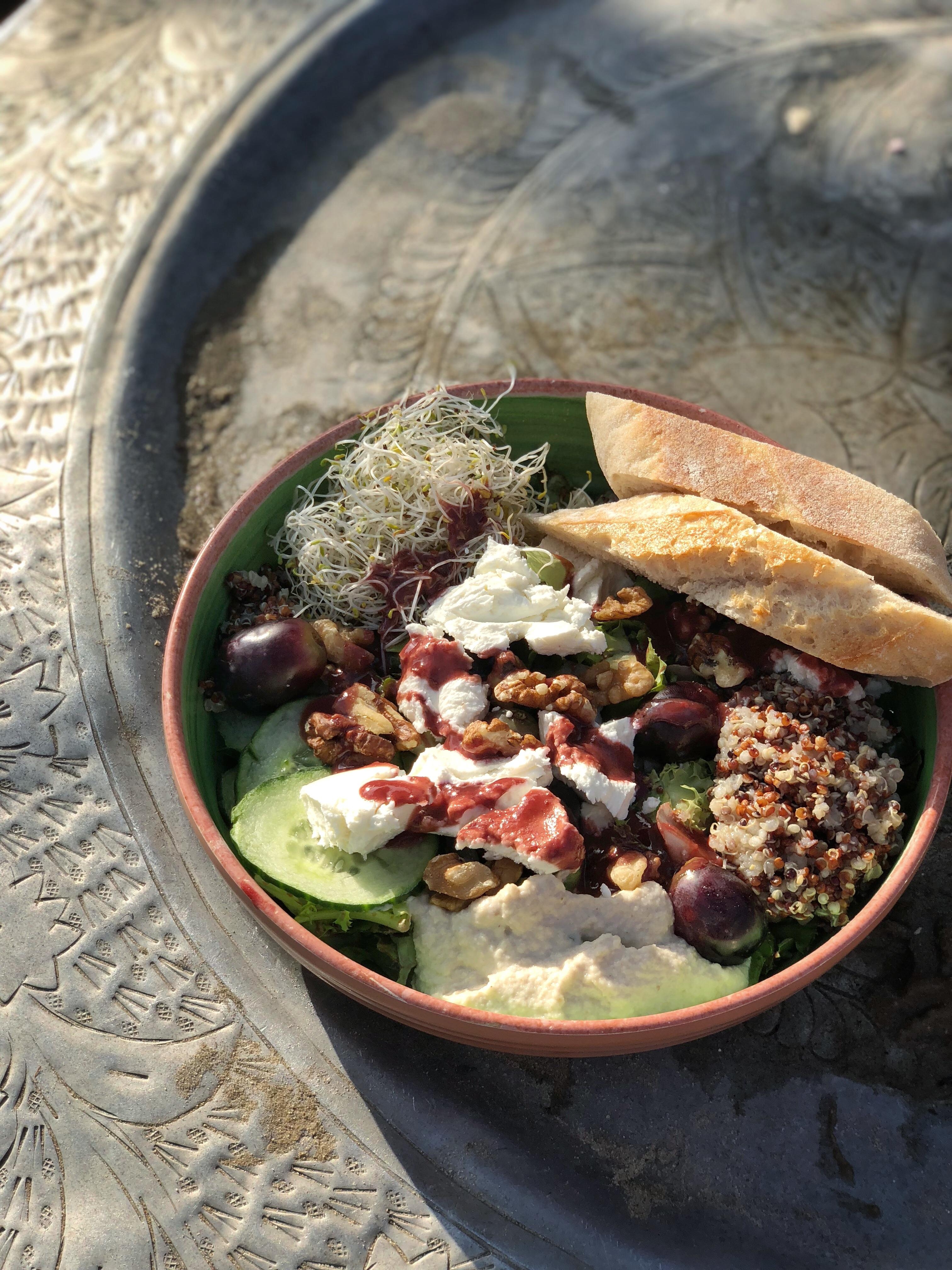 Bowl-Liebe
#bowl#love#salad#hamburg#strandpauli#healthyfood