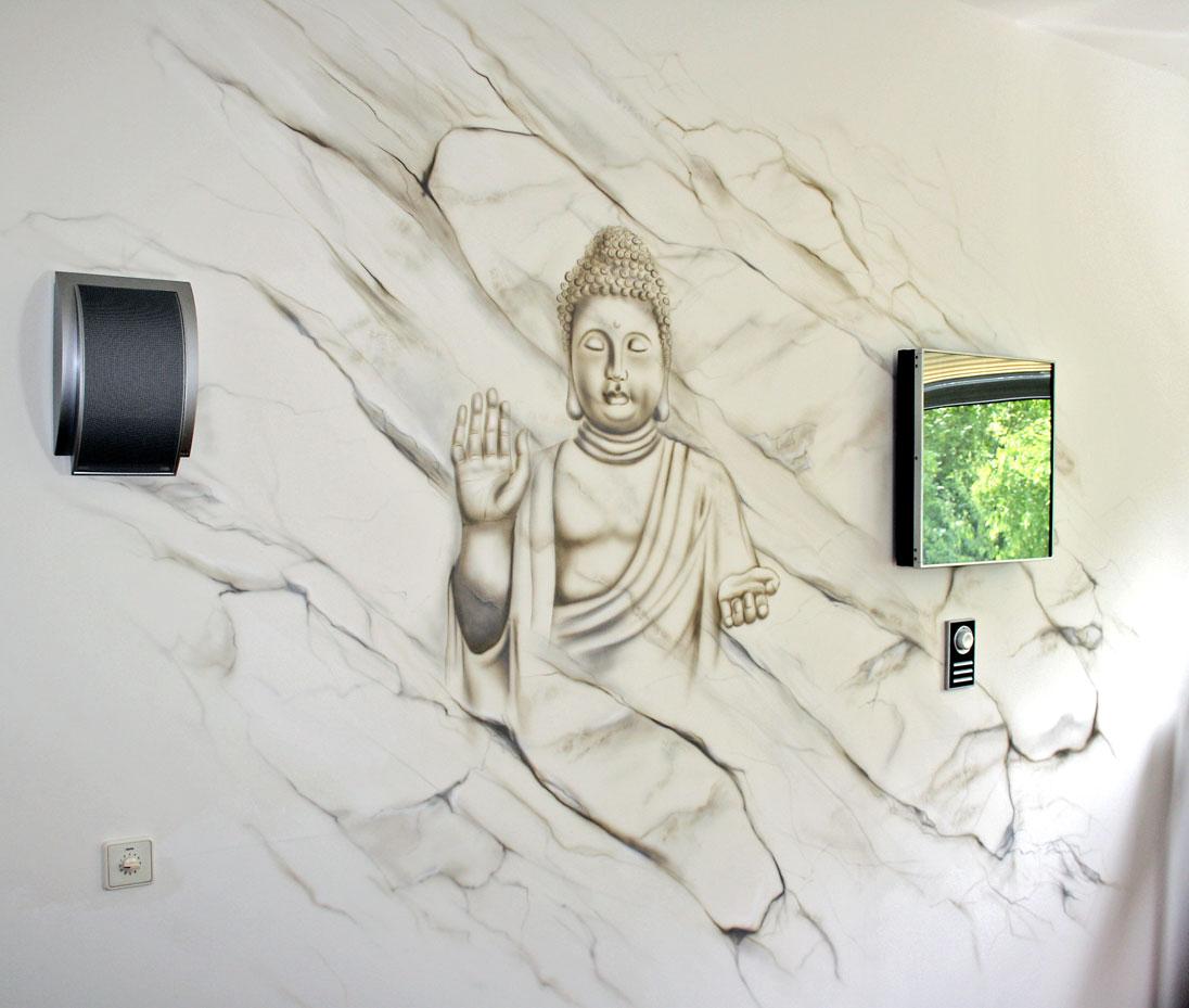 Buddha in Marmorierung eingebettet #wandmalerei #designwand #wandgestaltungarbeitszimmer ©Michael Witti