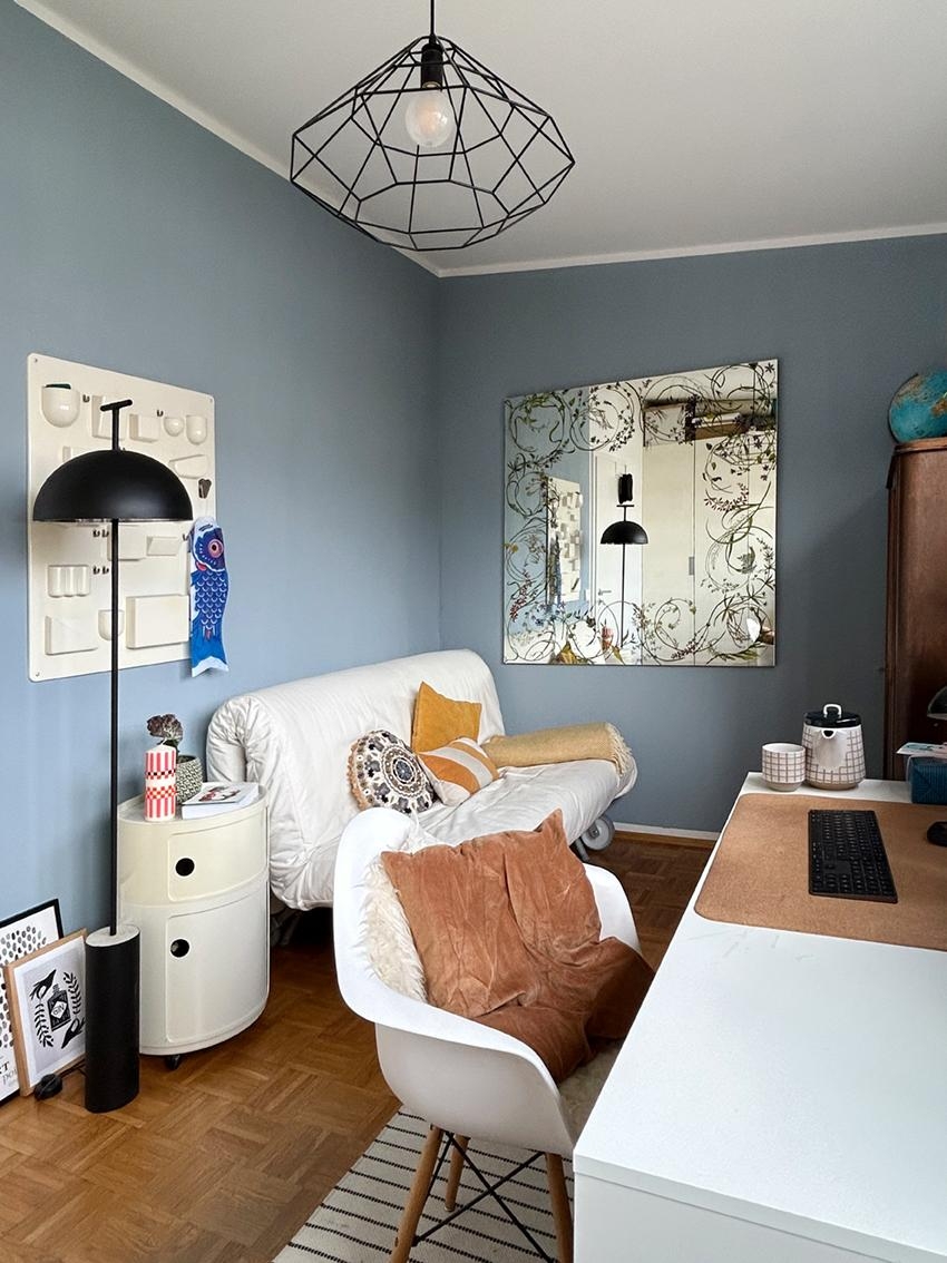 Büro? Einfach mal blaumachen!

#büro #streichen #makeover #renoviert #blau #farbe