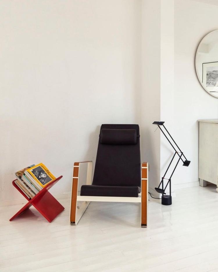 #bunt #eklektisch #kunst #altbau #designliebe #interiorliebe #leseecke #citechair #magazine #gemütlich