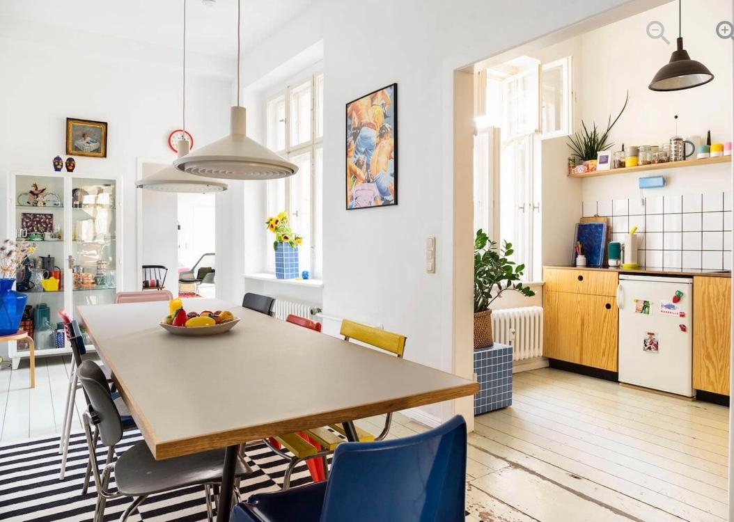 #bunt #eklektisch #kunst #altbau #designliebe #interiorliebe #wohnküche #offeneküche #louispoulsen #vitra #fliesenliebe