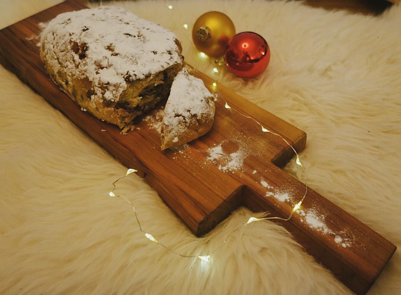 Christmas Time. #stollen #woodendesign 