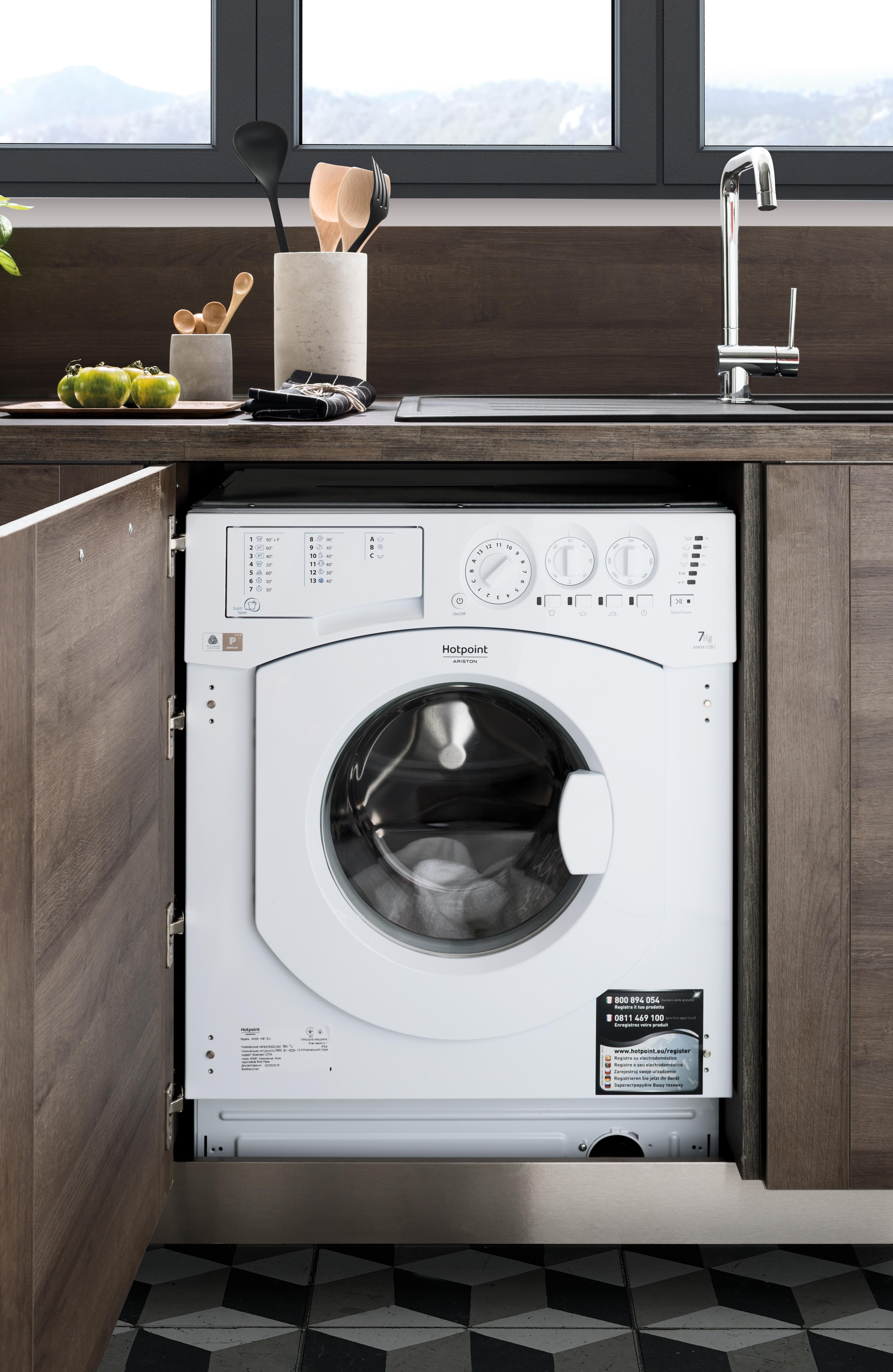 Chronischer Platzmangel? Die Waschmaschine lässt sich bei SCHMIDT auch in der Küche unterbringen. #Wasch-Küche