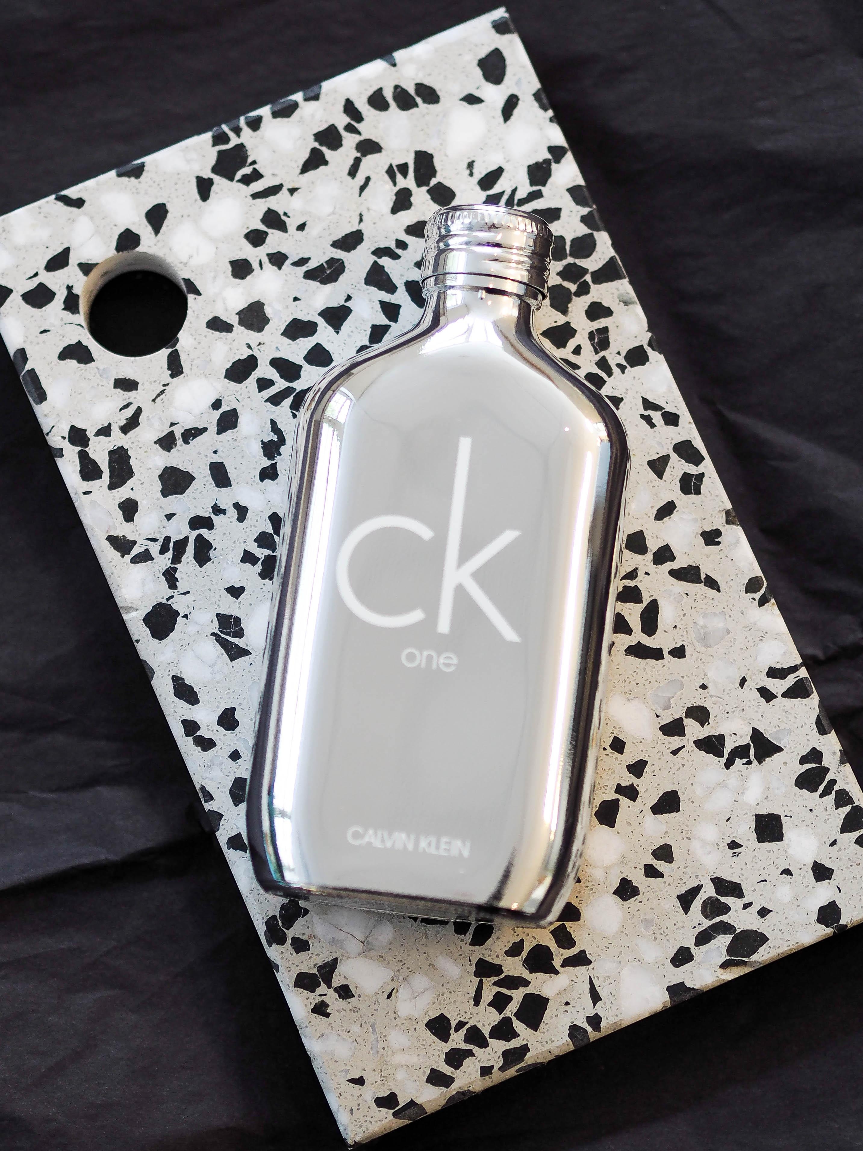 CK ONE Platinum Edition: Der ikonische Unisex-Duft präsentiert sich ab Oktober glänzend #beautylieblinge #calvinklein