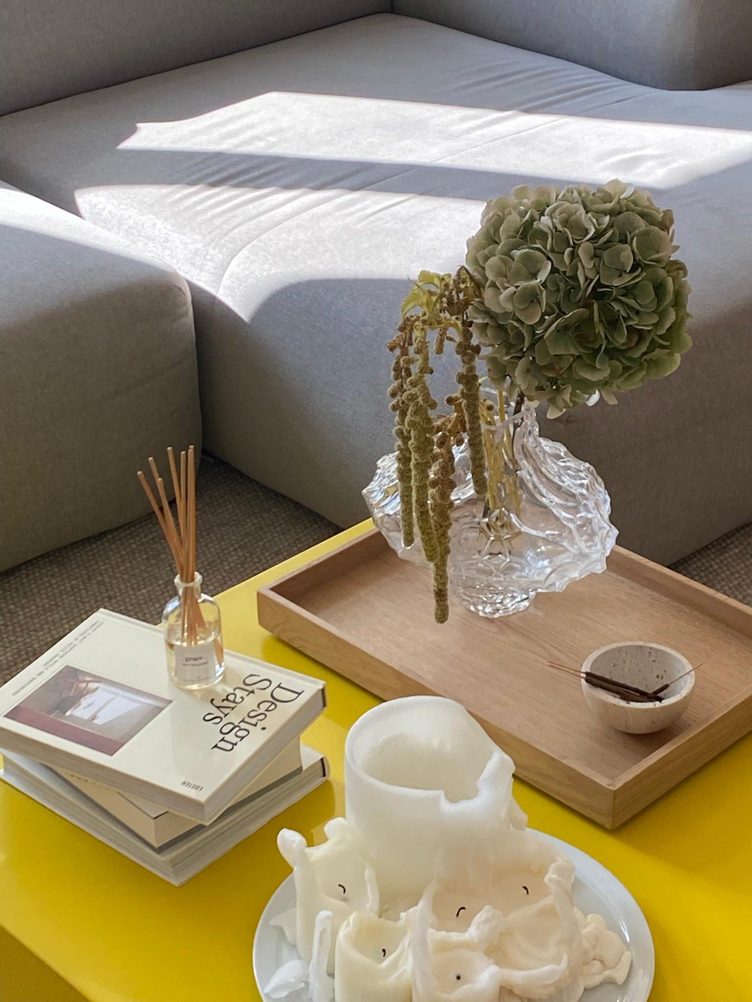 Coffee Table Details 💛​