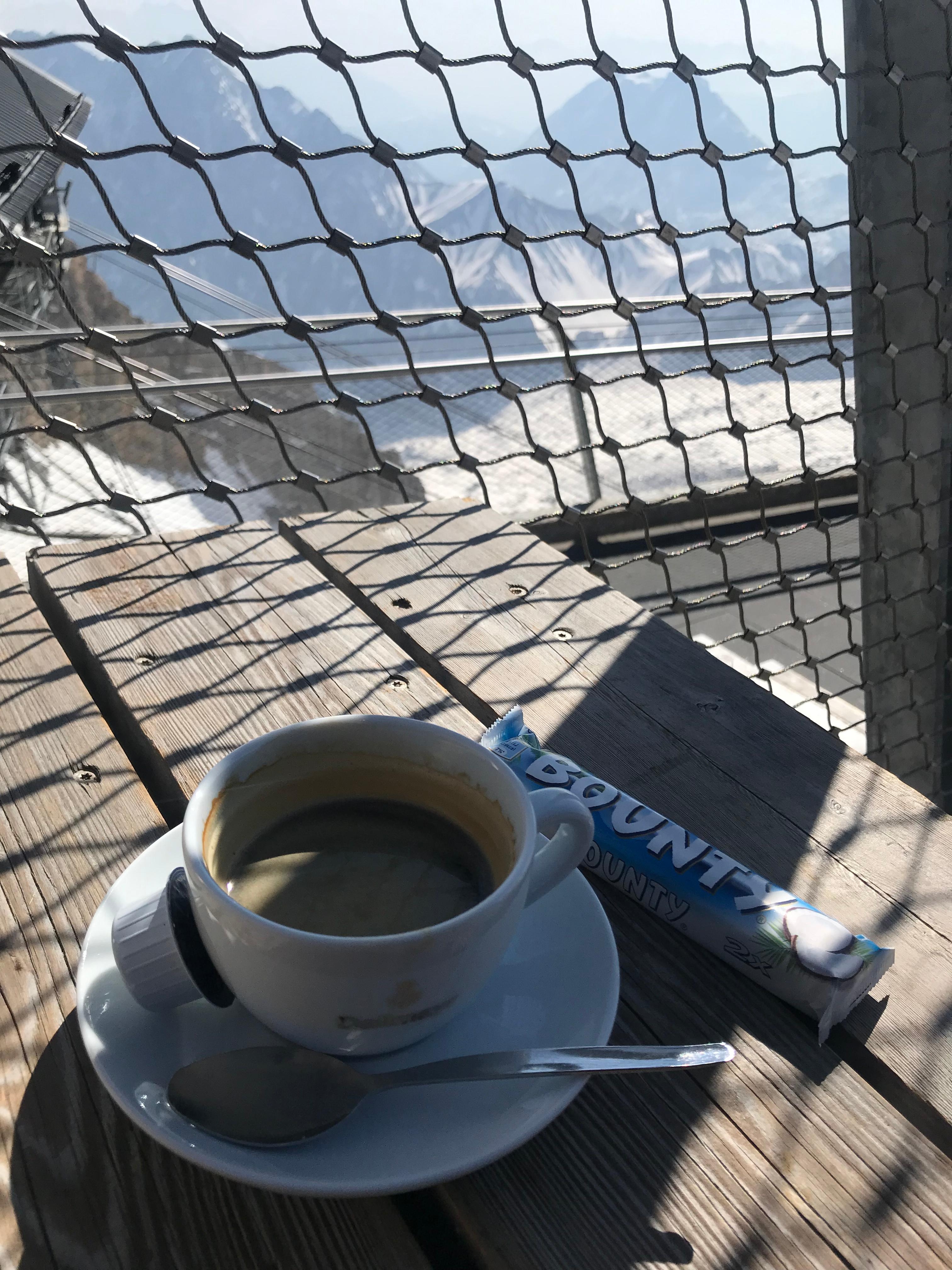 #coffeelover #foodchallenge 
Zugspitze... COFFEE ON THE TOP 