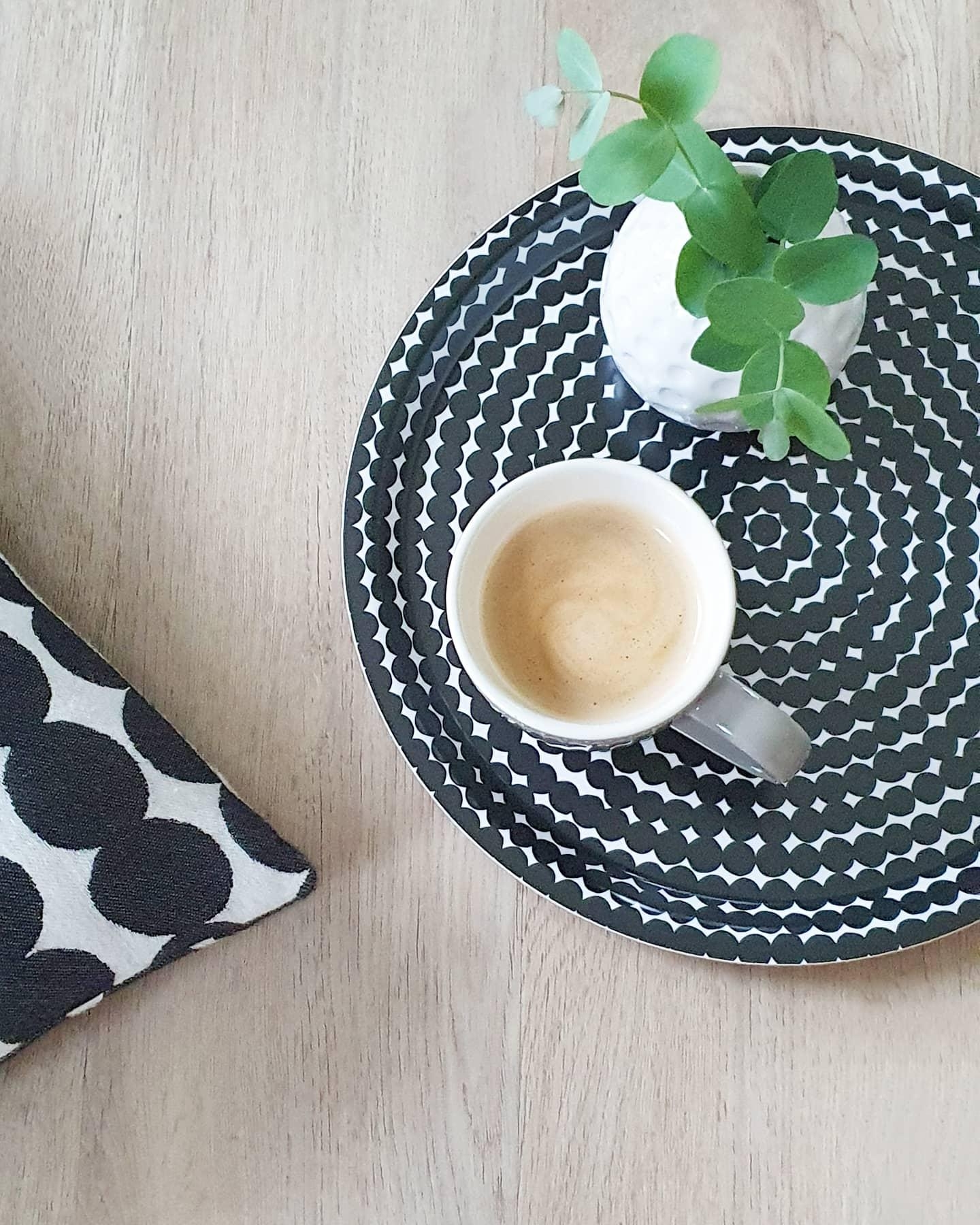 Coffeetime
#zuhause #home #homestyle #homeandliving #living #kaffee #coffee