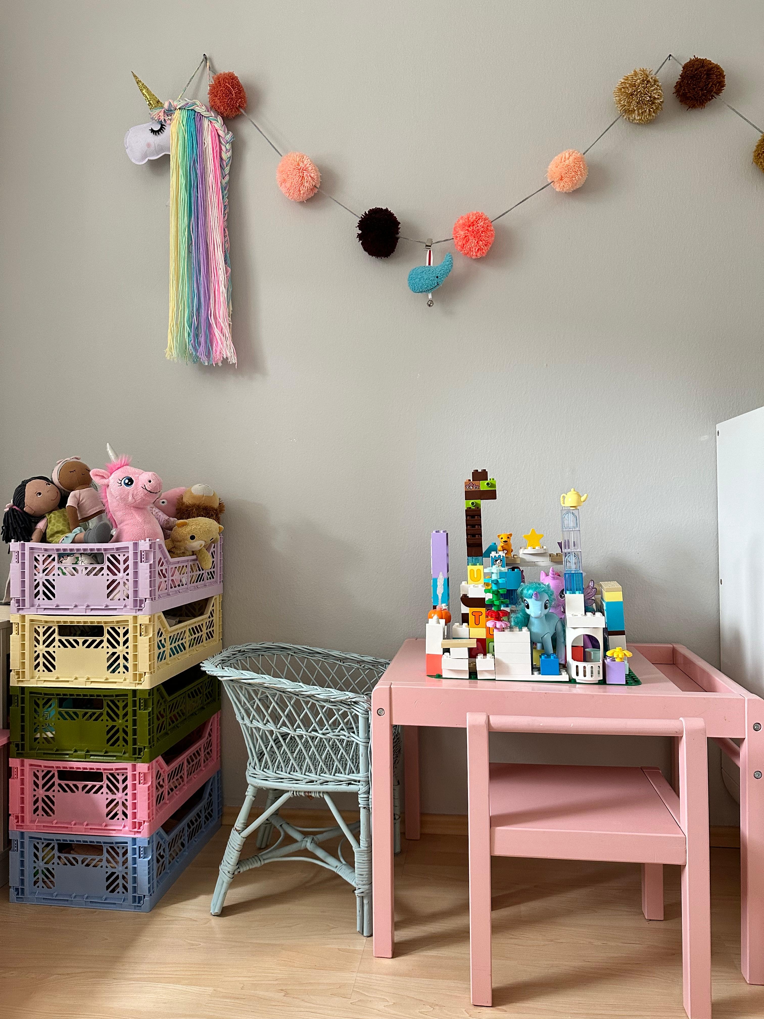 Colorsplash aus dem Kinderzimmer 
#kinerzimmer #kidsroom #aufbewahrungsideen #kinderzimmerdeko