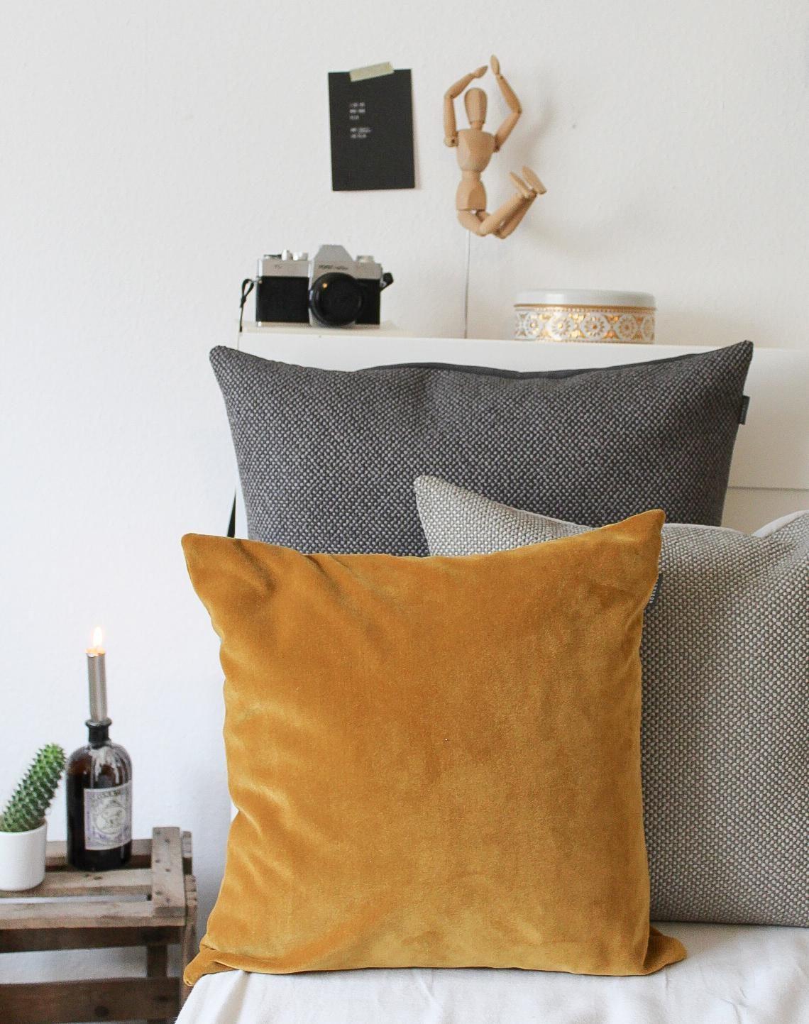 Cosy!
#interior #madeingermany #cushion #skandistyle #velvet #designmadeingermany #ilovedesign
