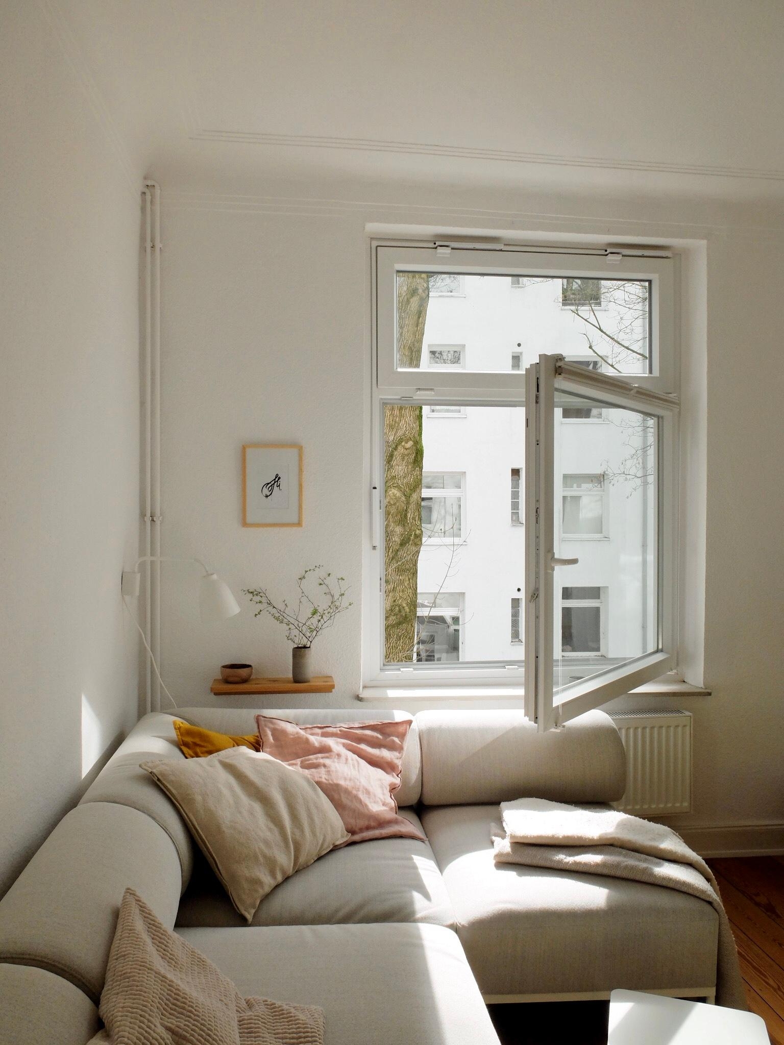 #couch #noahliving #wohnzimmer #frühling #altbau 