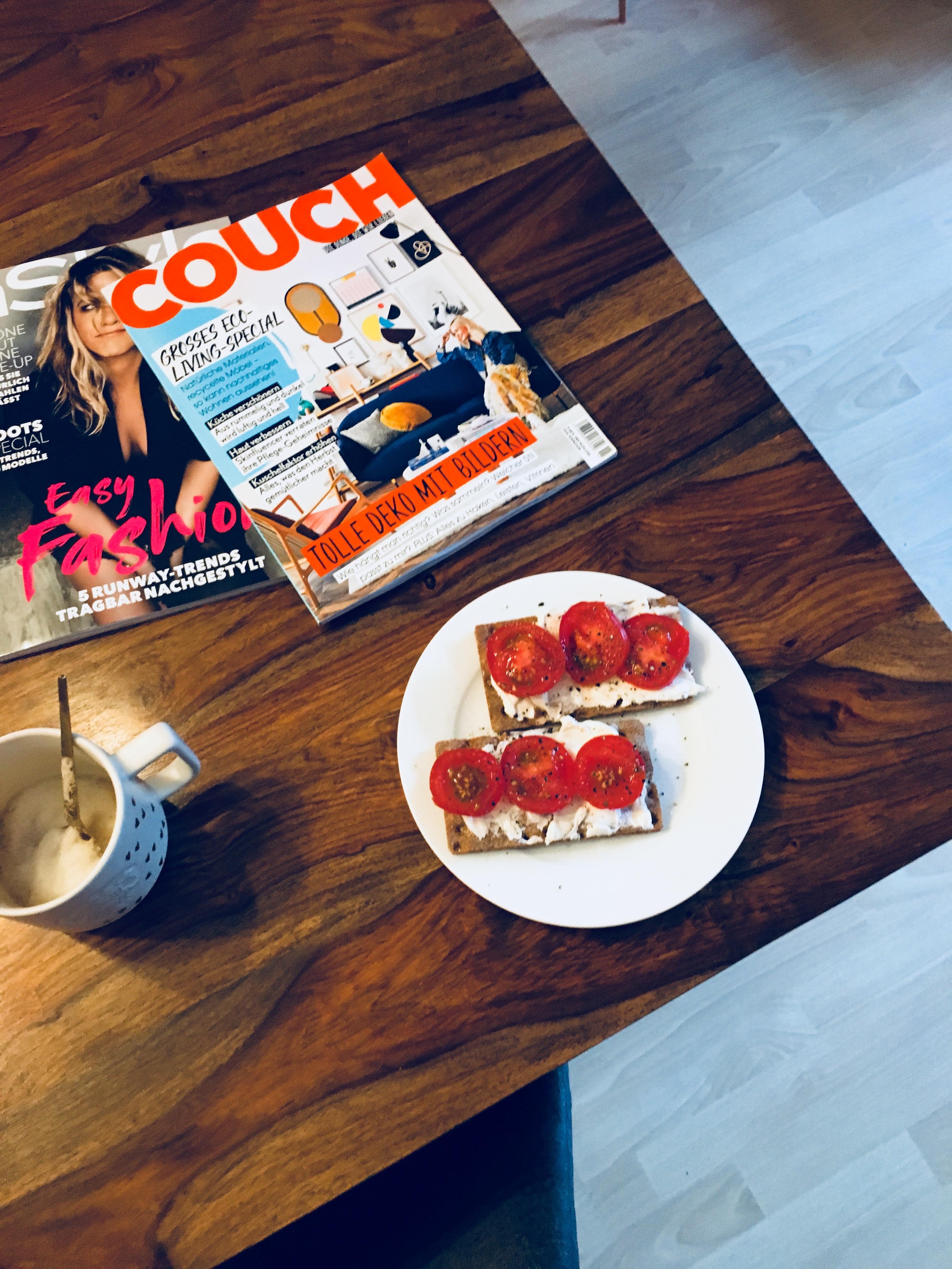 #couchliebt #hygge #coffee #couchstyle #yaay #auszeit #cozy #interiør #moin #nordic #kaffee #magazin #frühstück #morning