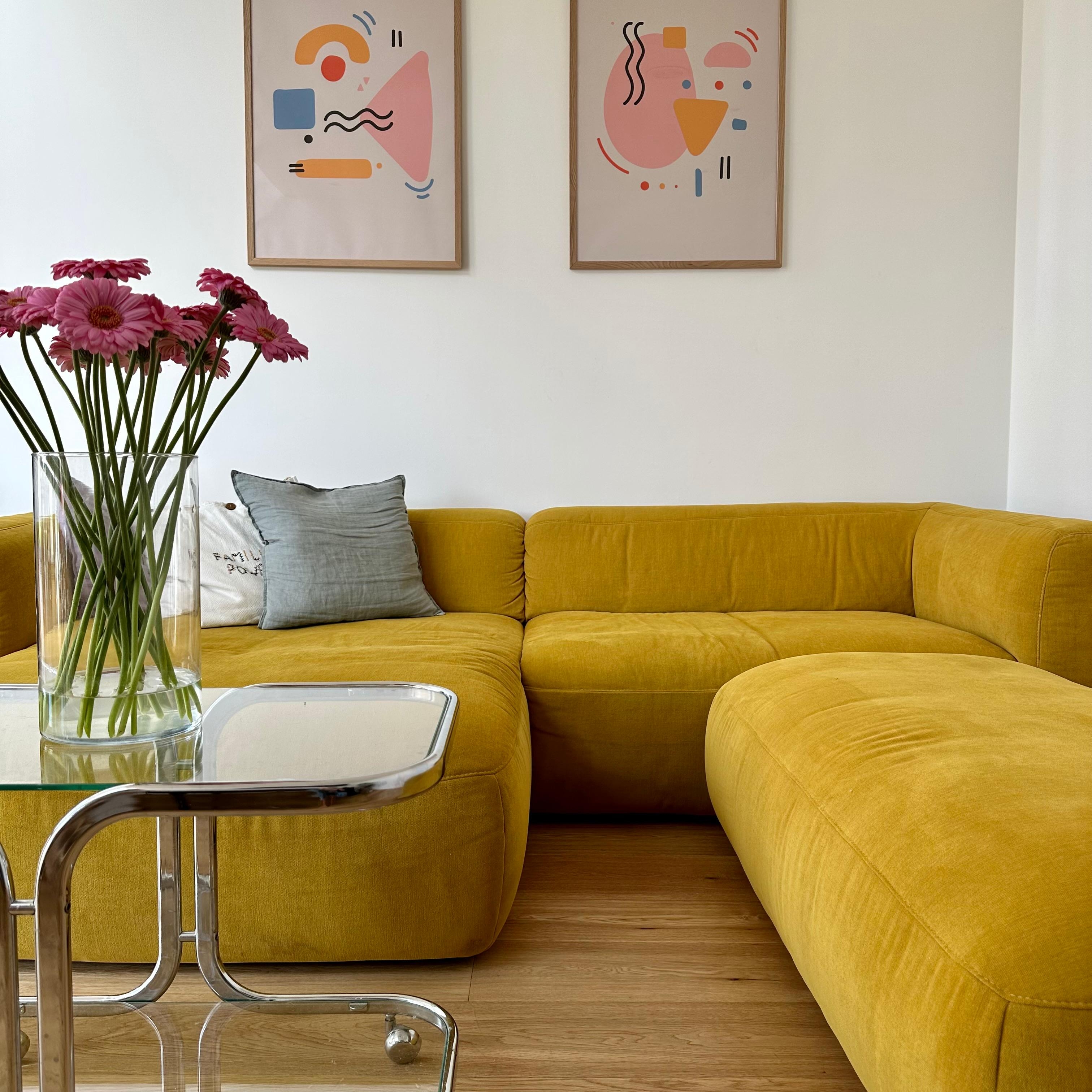 #couchstyle #couch #sofa #gelb #senfgelb #wohnzimmer 