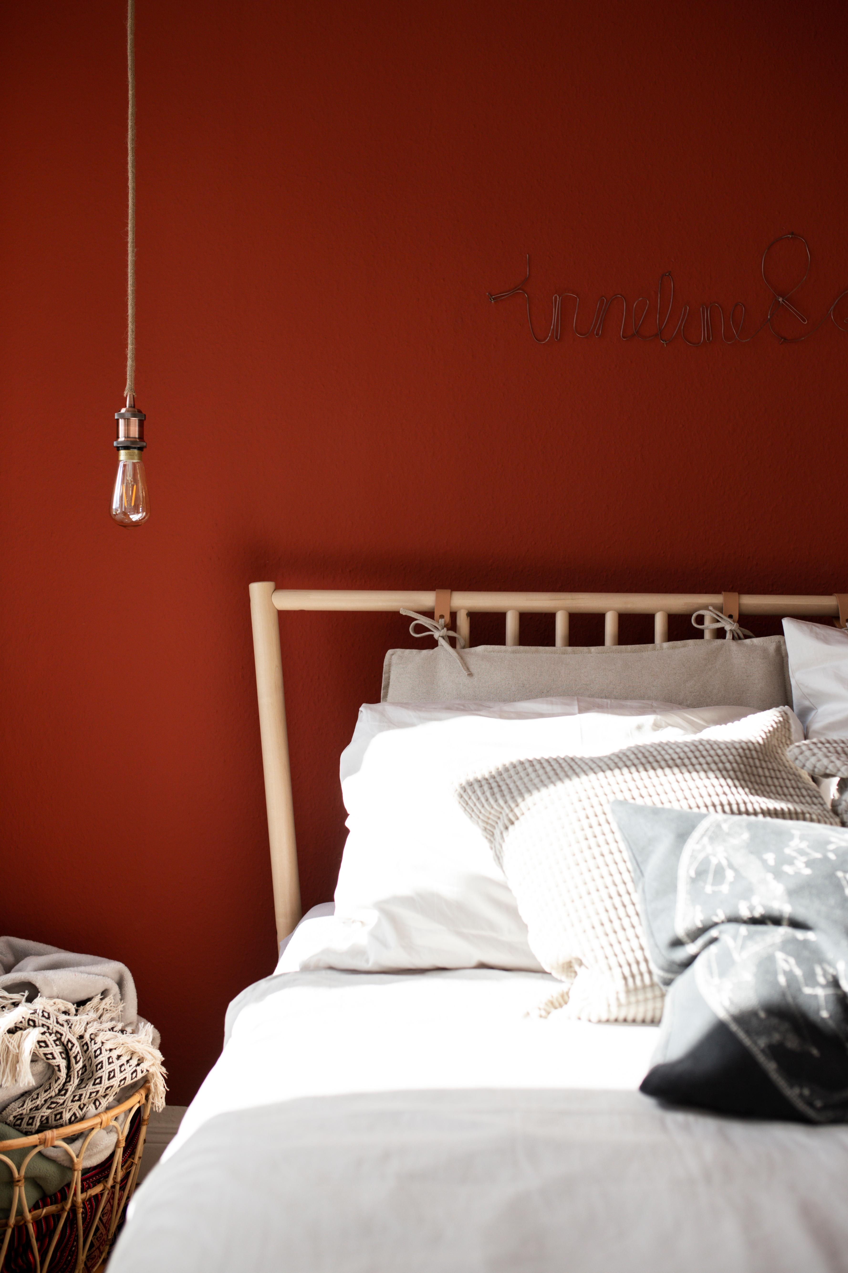 Cozy Bedroom #schlafzimmer #interior #einrichtung #kissen #lampe #gemütlich #hygge