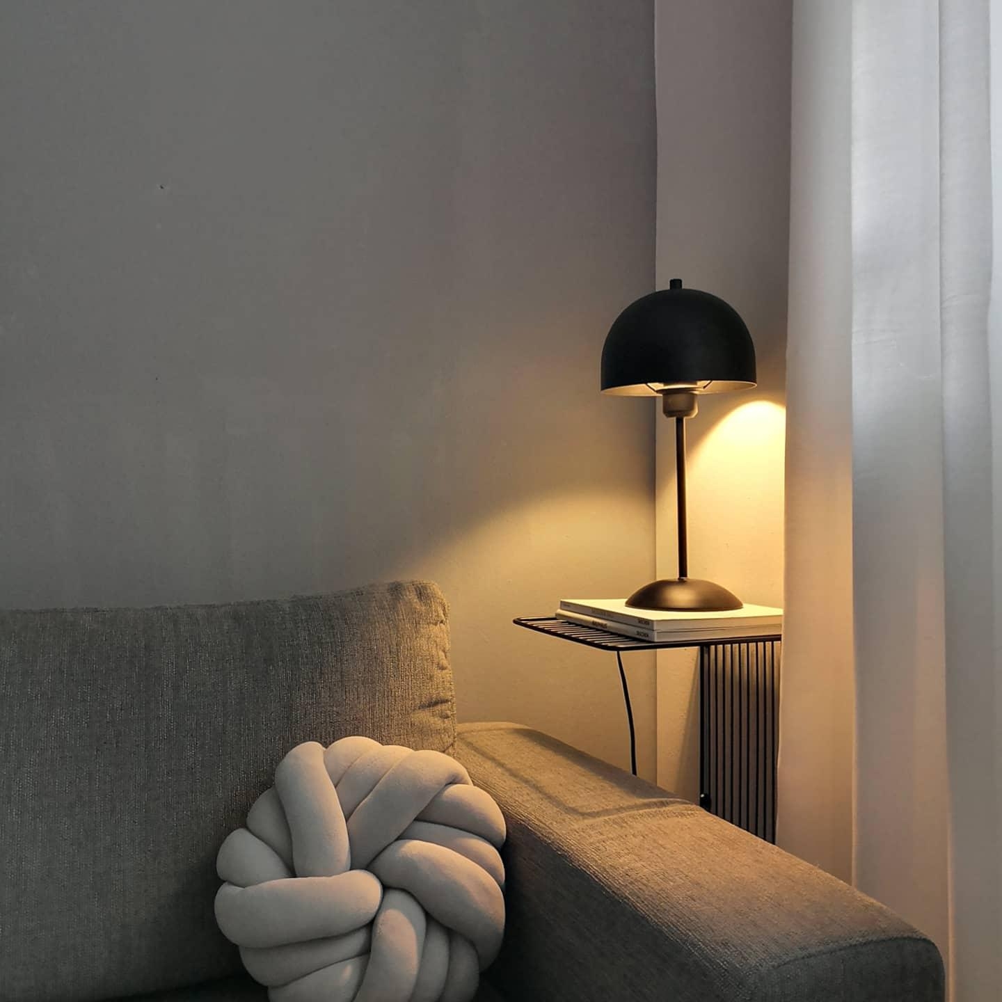 #cozy #livingroom #wohnzimmer #couch #sofa #licht 