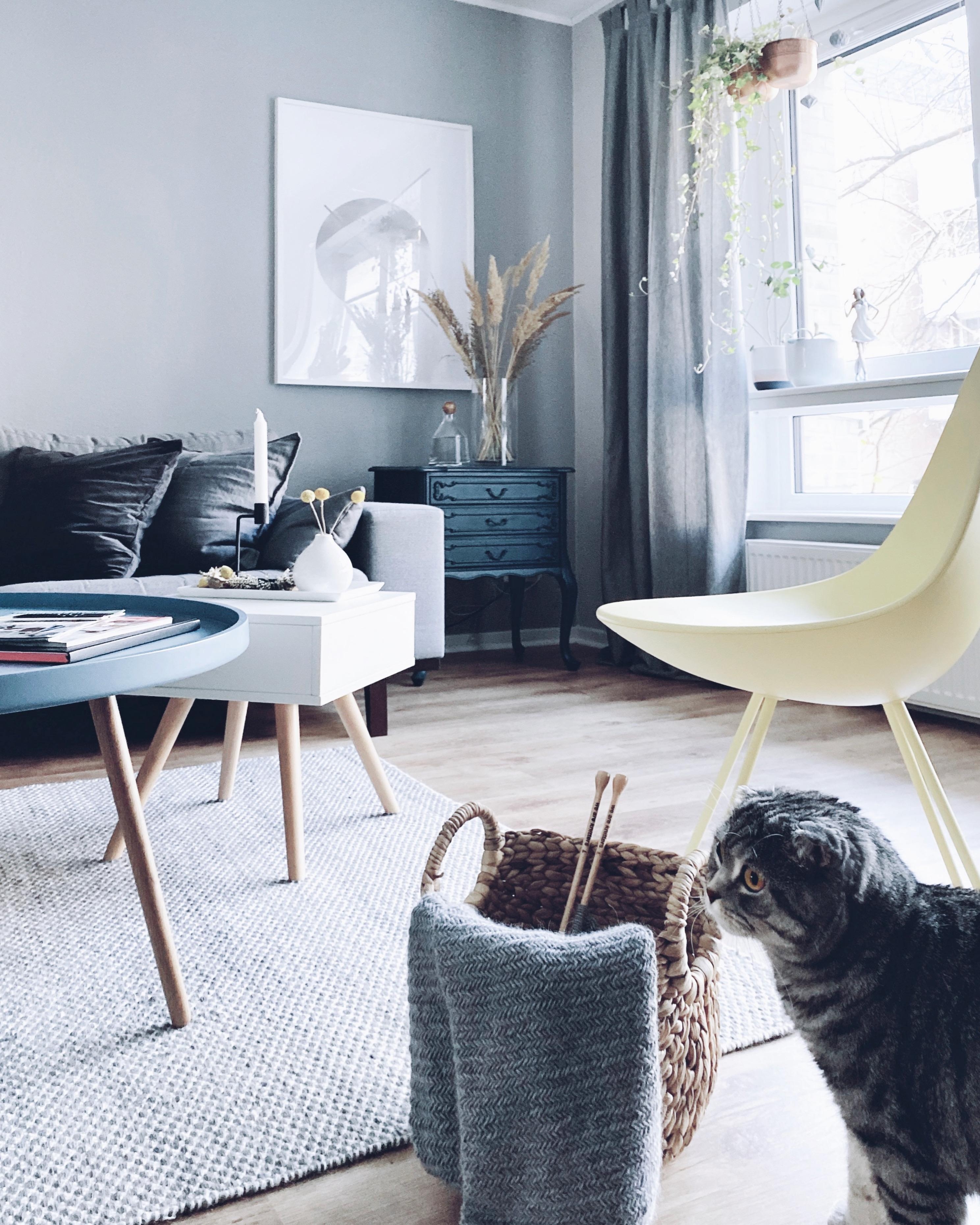 Cozyplace
#interior #nordicroom #nordichome #hygge #monochrome #scandinaviandesign #scandinavianliving #livingroom