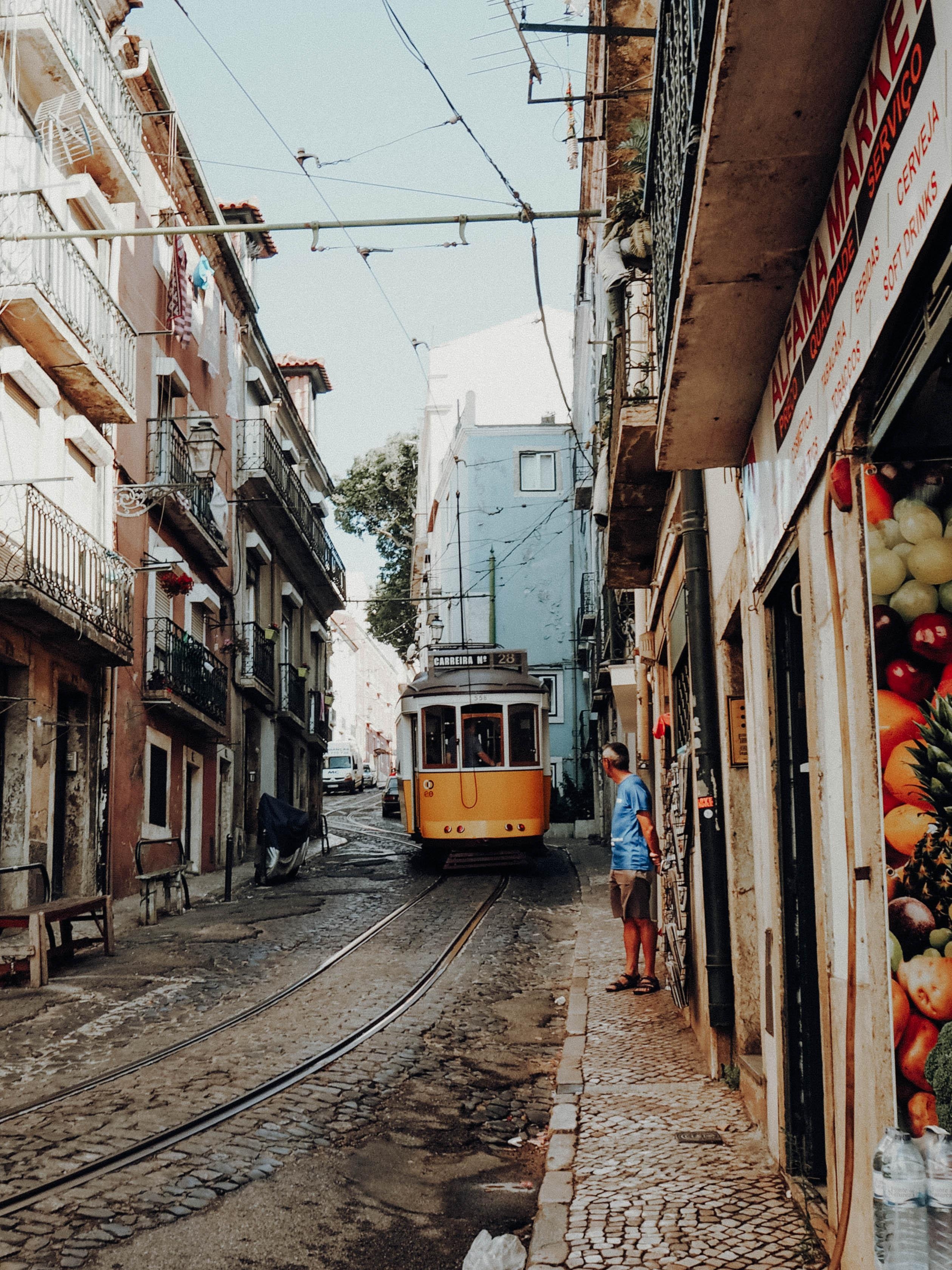Das Anstehen für die Tram 28 lohnt sich definitiv! #lissabon #travel #portugal