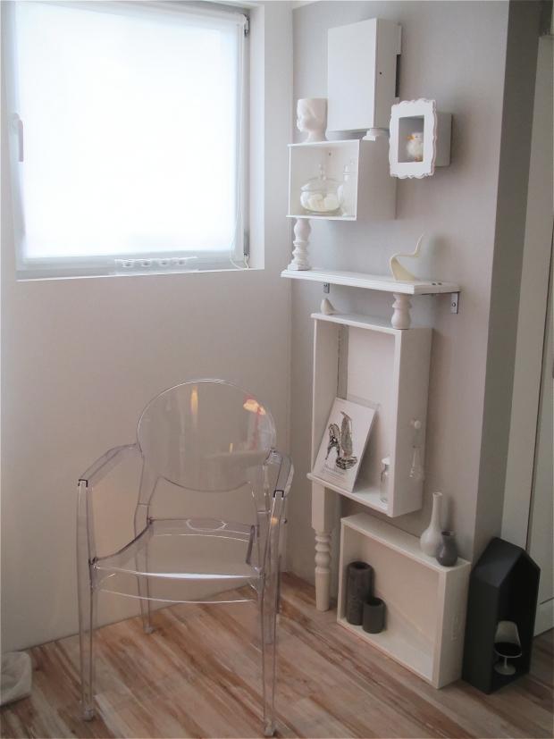 Das besagte selbstgebaute Regal - danke dem COUCH-mag für die tolle DIY-Idee! :) #homestory