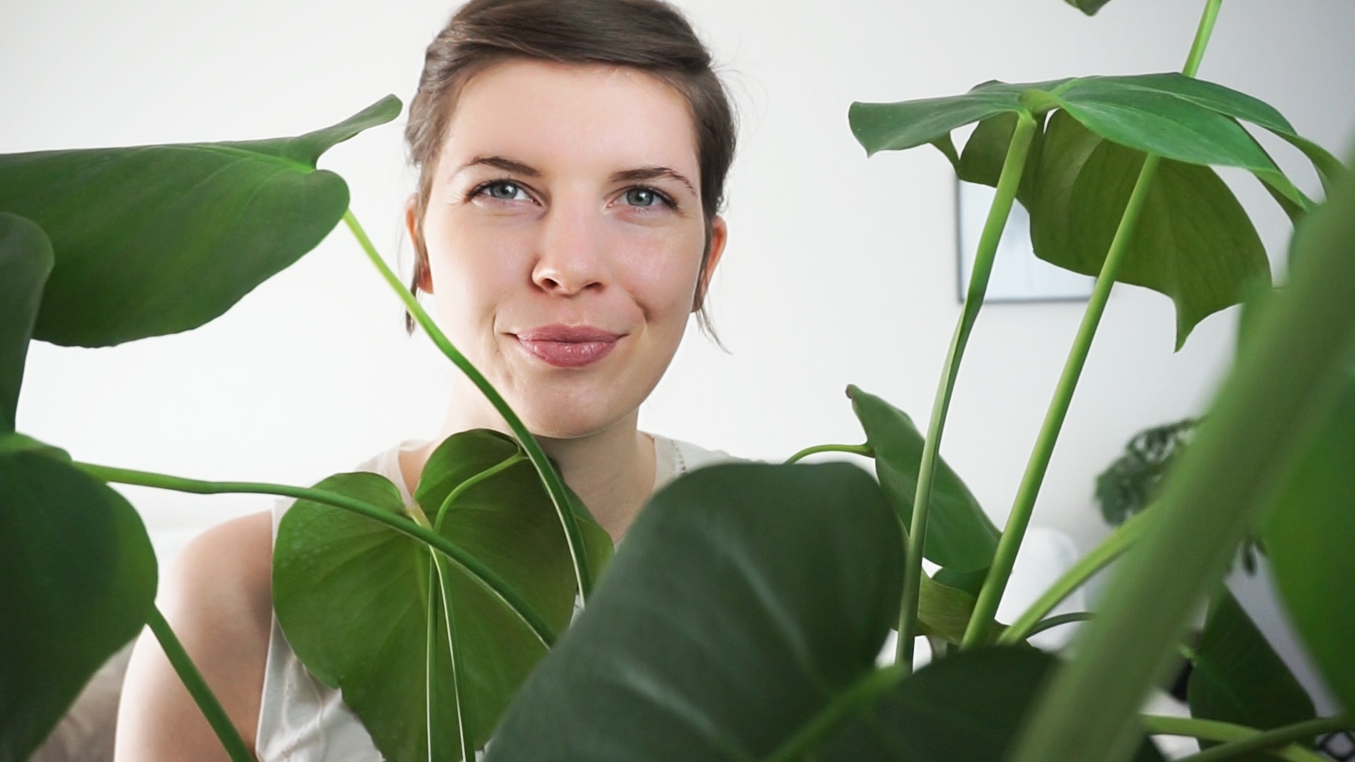 Das bin ich :)
 #Pflanzenliebe #urbanjungle #interior #deko #minimalistisch  #nachhaltigkeit #inneneinrichtung #selfie