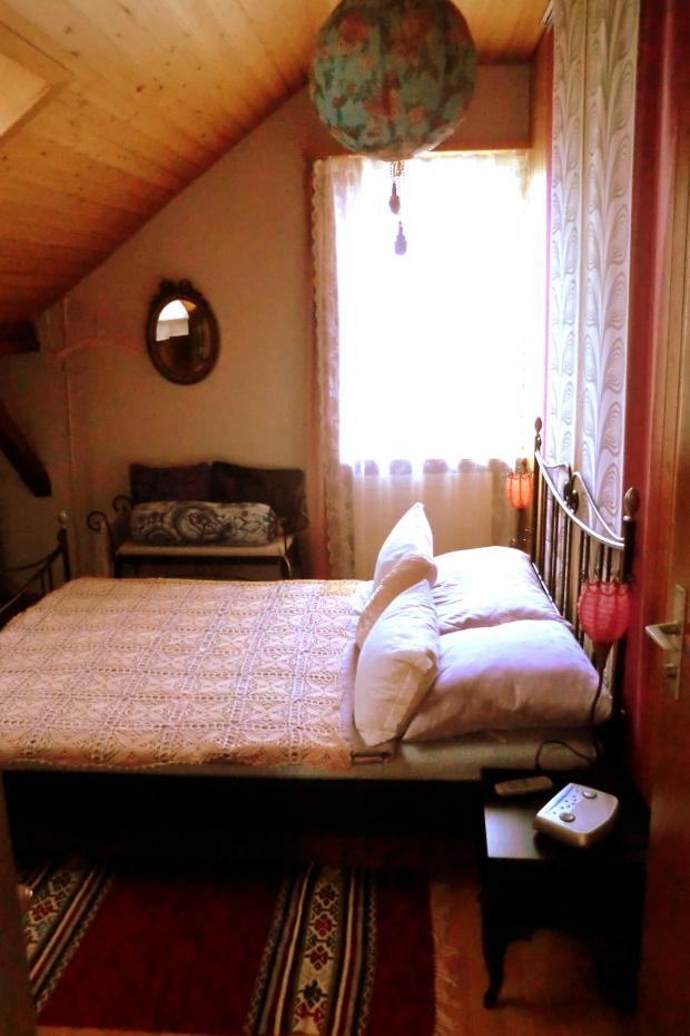 Das Schlafzimmer, - abgesehen von den Kissen, der Bettwäche und den Vorhängen ist alles second-hand! #homestory
