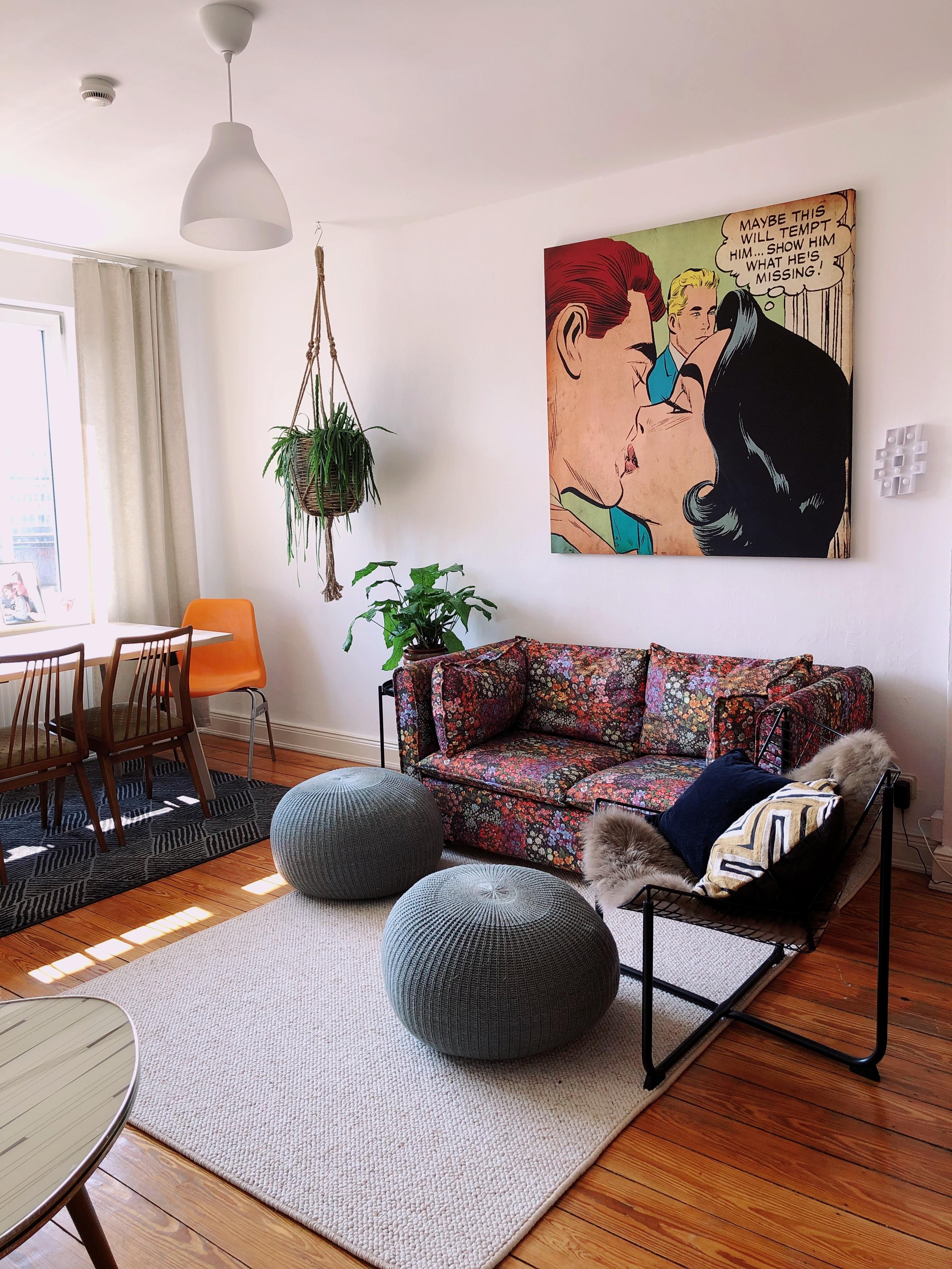Das Wohnzimmer hat ein Sofa & Pflanzen UpDate bekommen 🙌🏻✨
#winkelvansinkel #retro #ikea