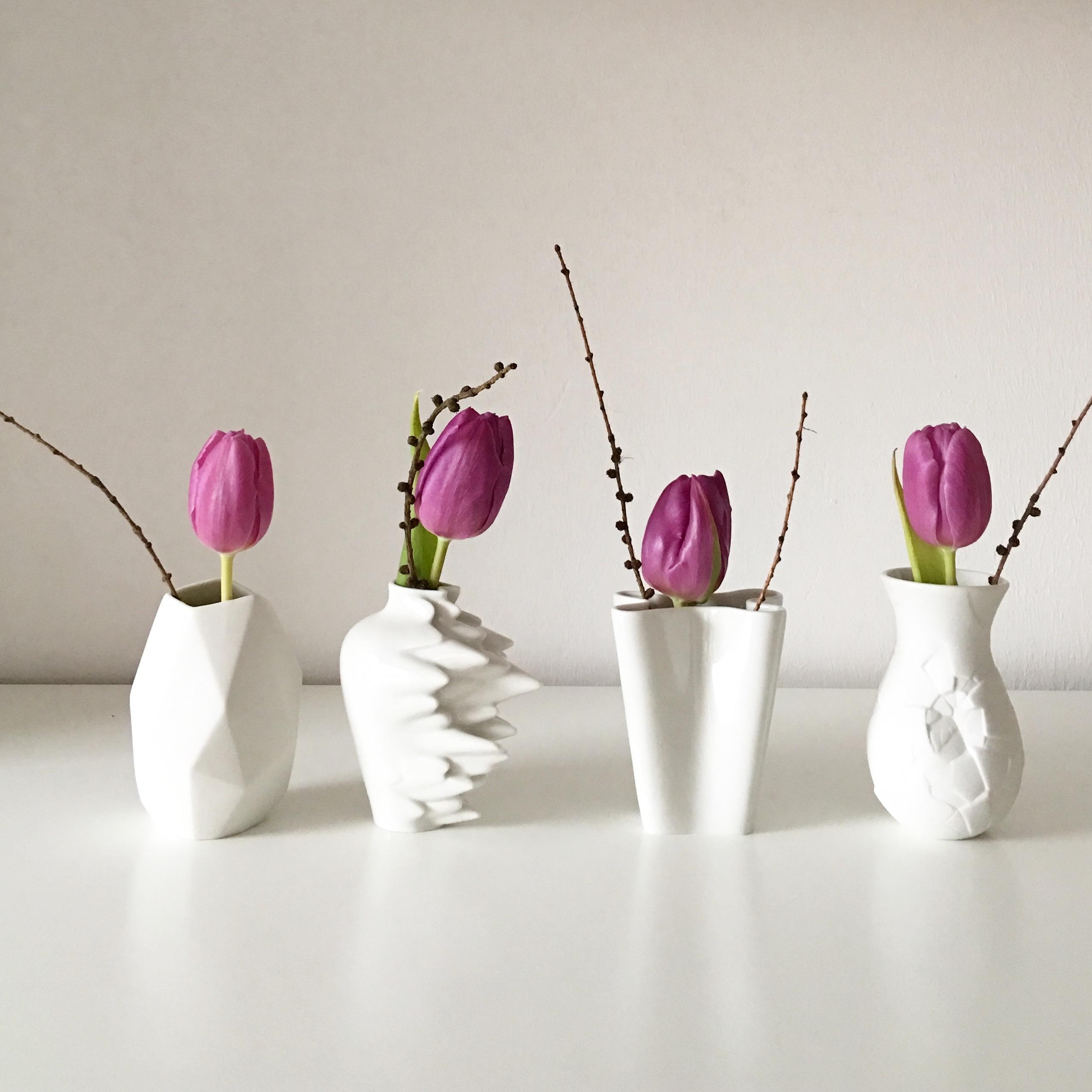 #dekoidee #tulpenliebe #frühling #vasenliebe #dekoration #zuhauseistesamschönsten 