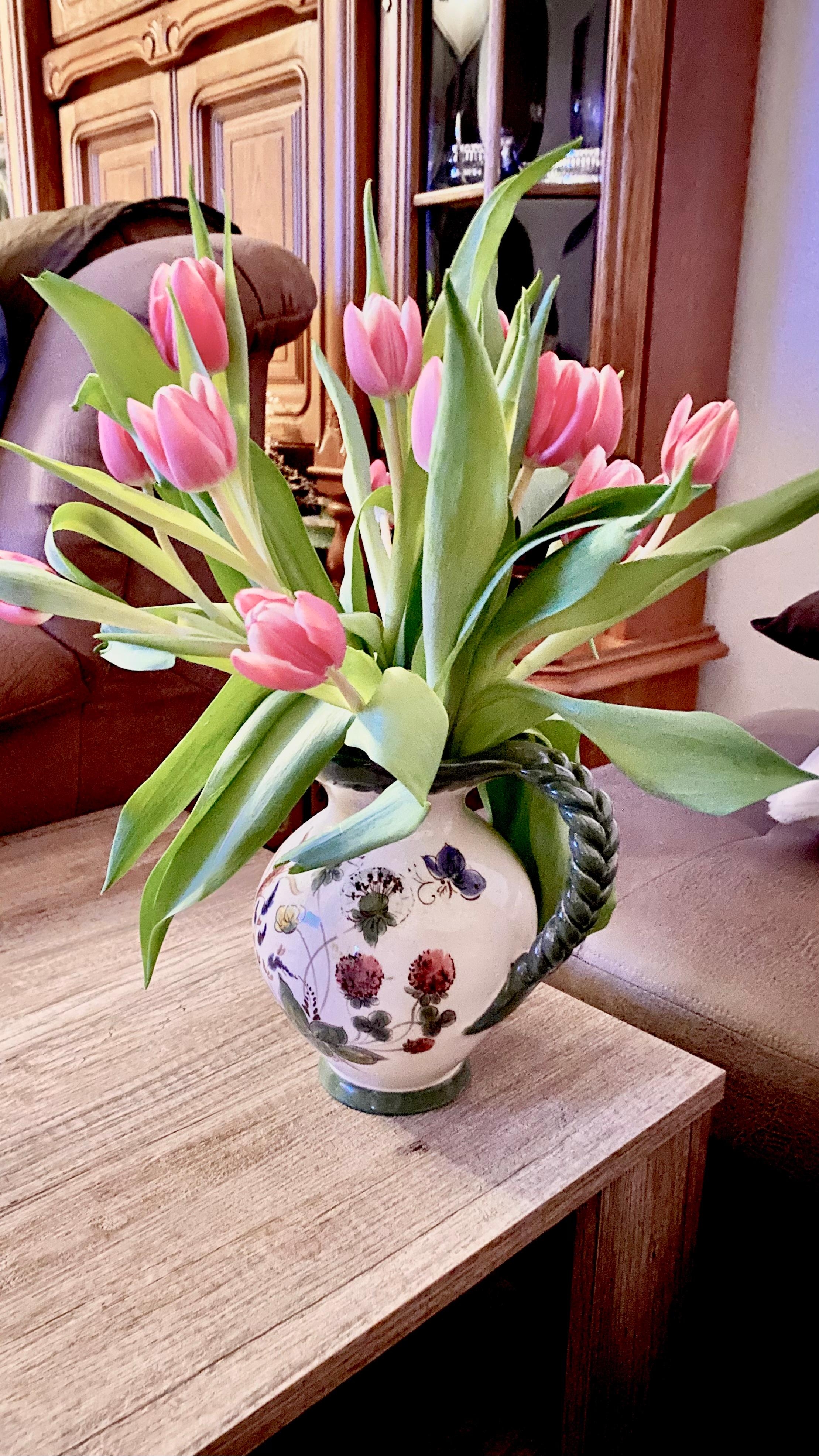 Den Frühling vorzeitig nach Hause geholt. #tulpen #blumenliebe
Schönes Wochenende 😃
